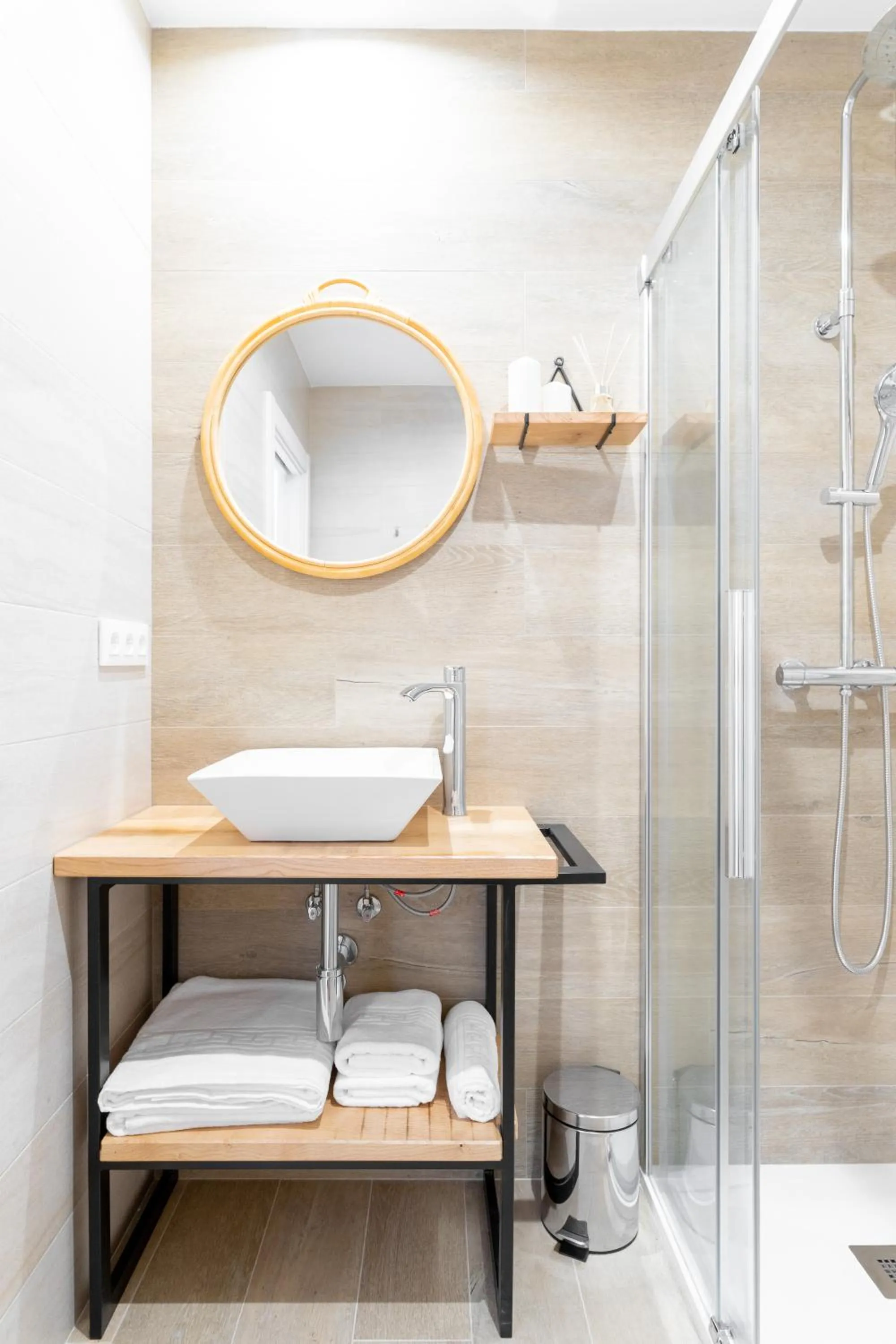 Bathroom in Jardines Villaverde