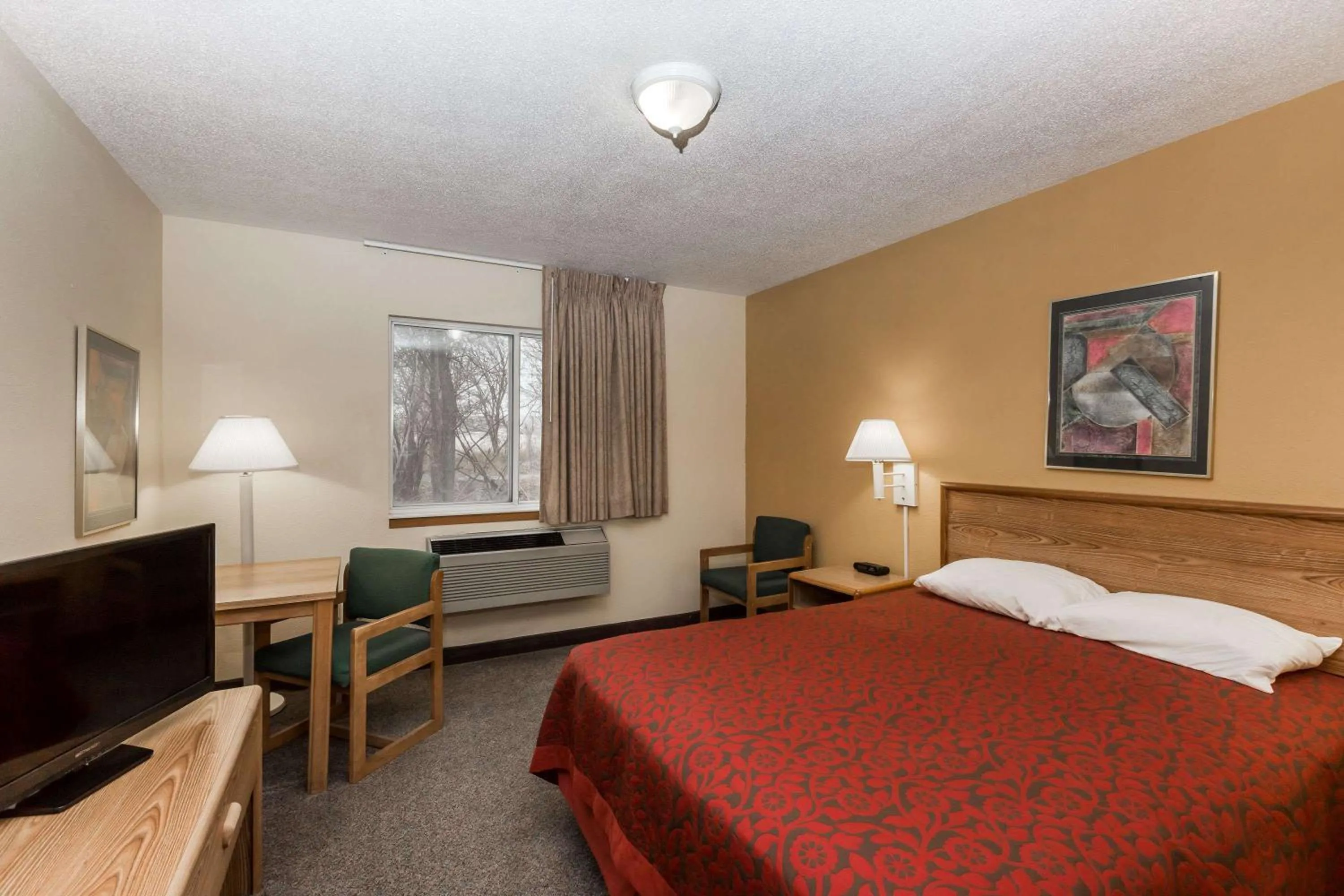 Photo of the whole room in Days Inn by Wyndham Atlantic