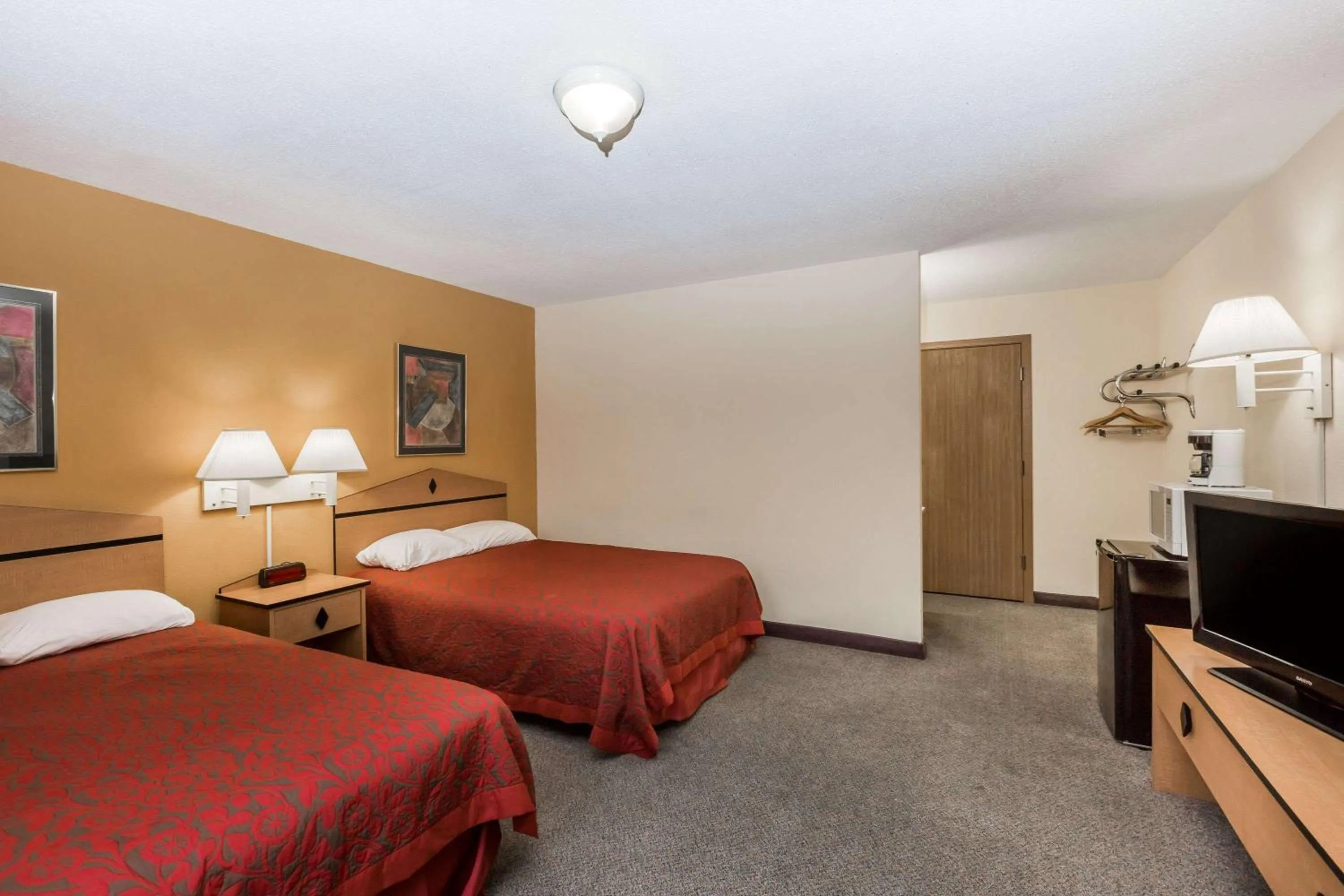 Photo of the whole room in Days Inn by Wyndham Atlantic