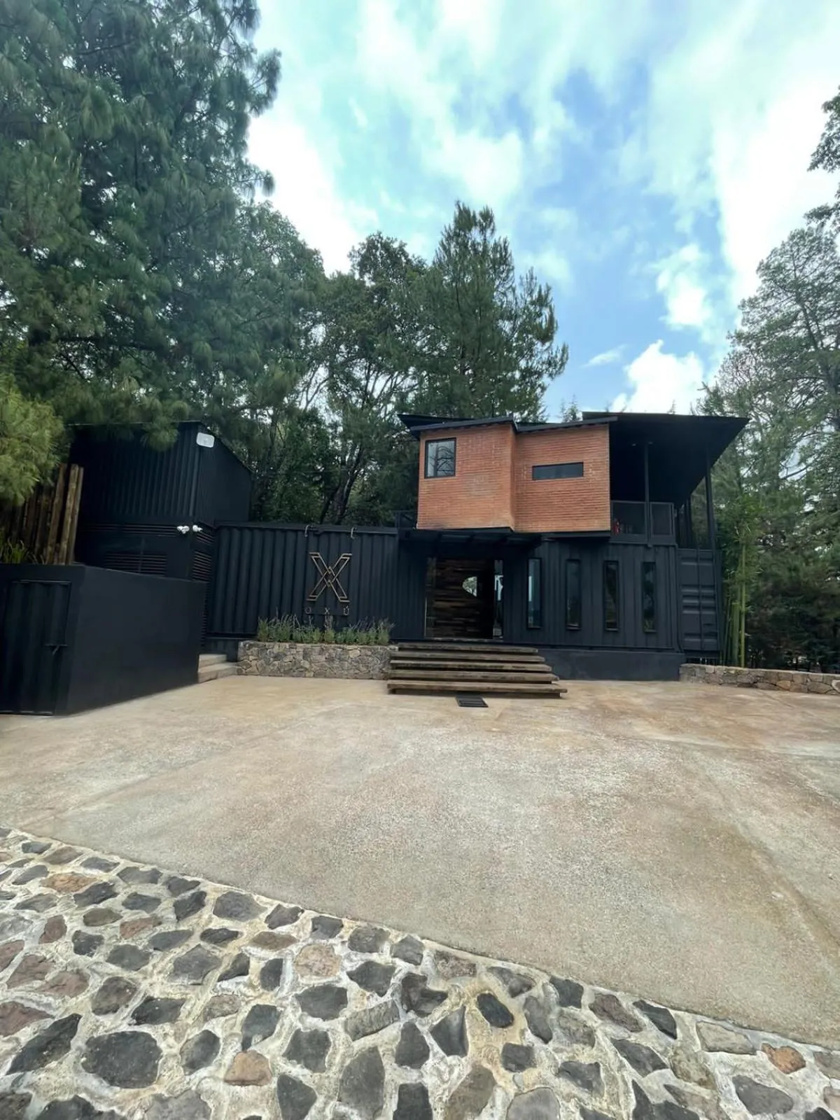 Hotel Oxú & Gampling Solo adultos