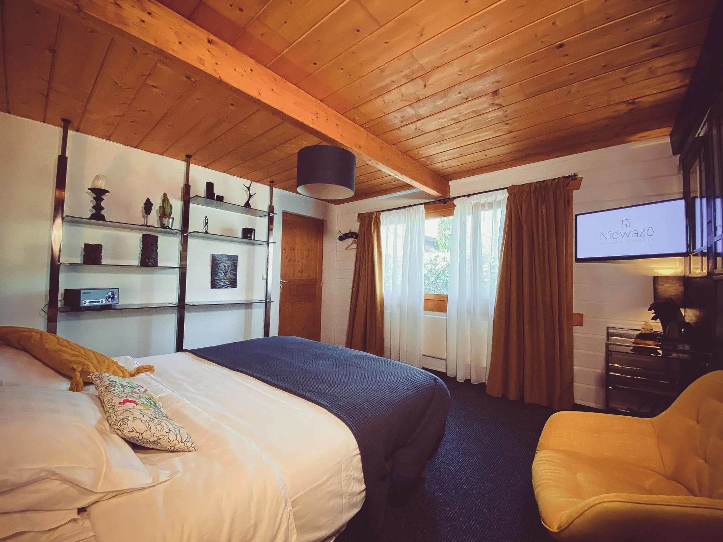 Bed in Nîdwazô - Ecolodge & Maison d'hôtes