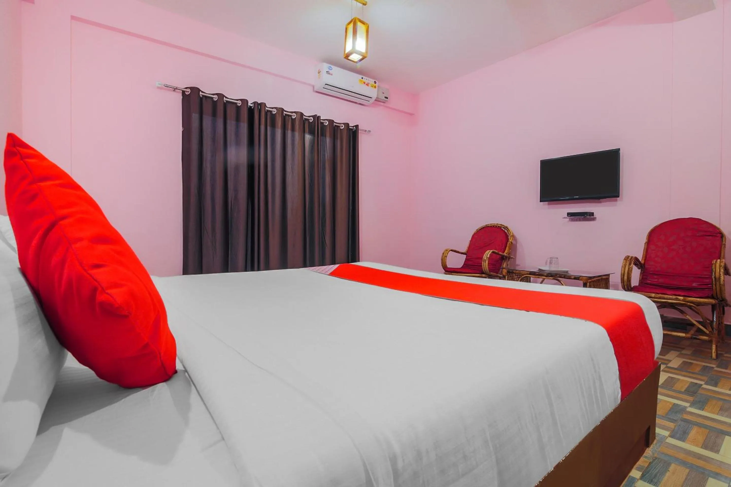 Bedroom, Bed in Hotel O Padma