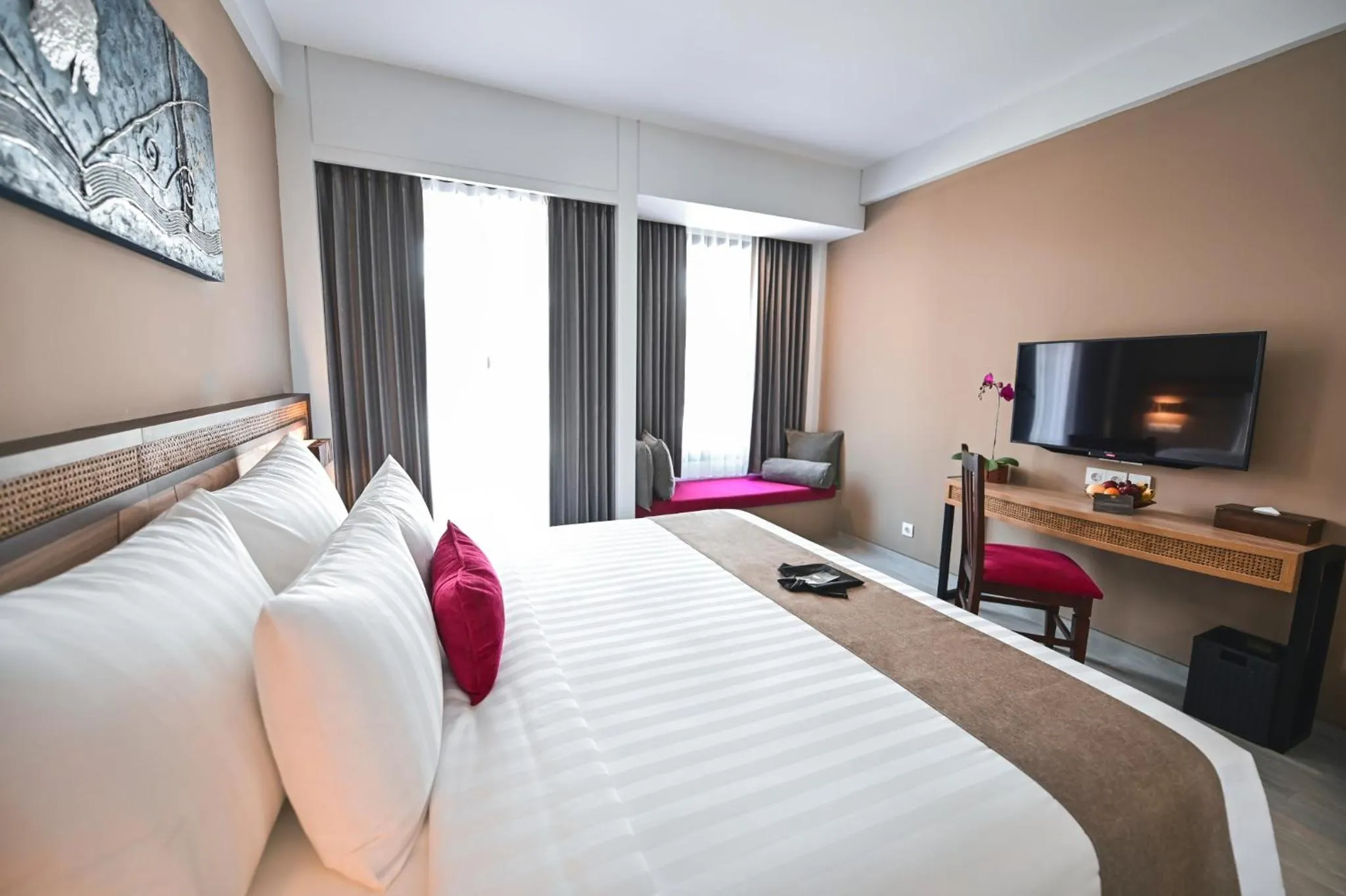 Bed in Royal Regantris Trawangan