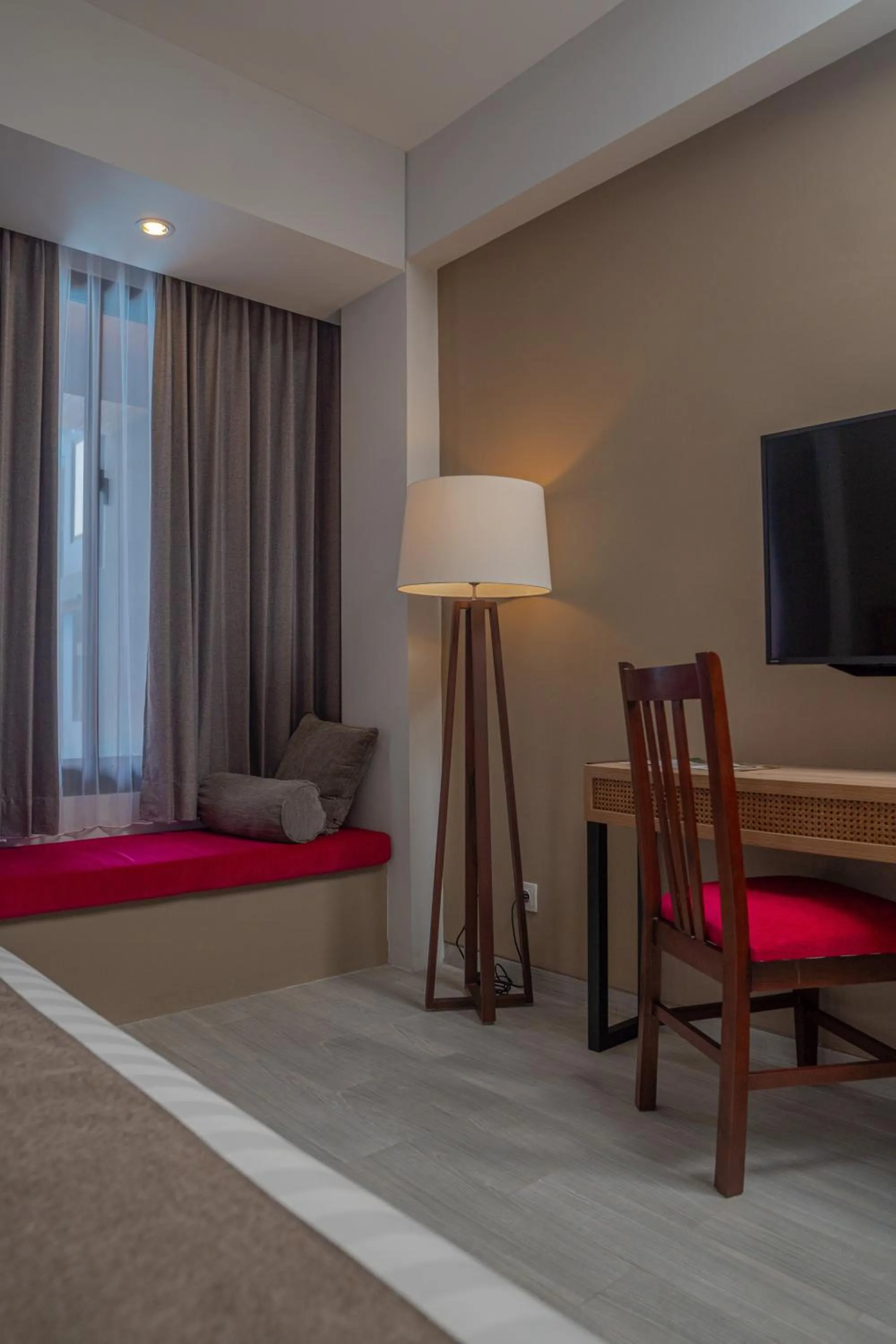 TV and multimedia, Bed in Royal Regantris Trawangan