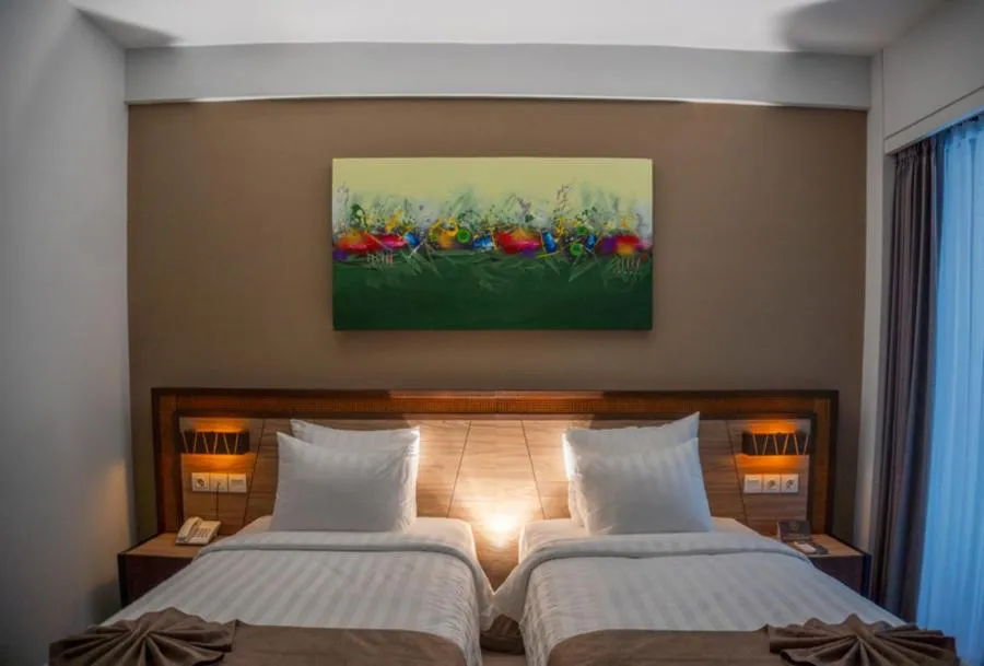 Bed in Royal Regantris Trawangan