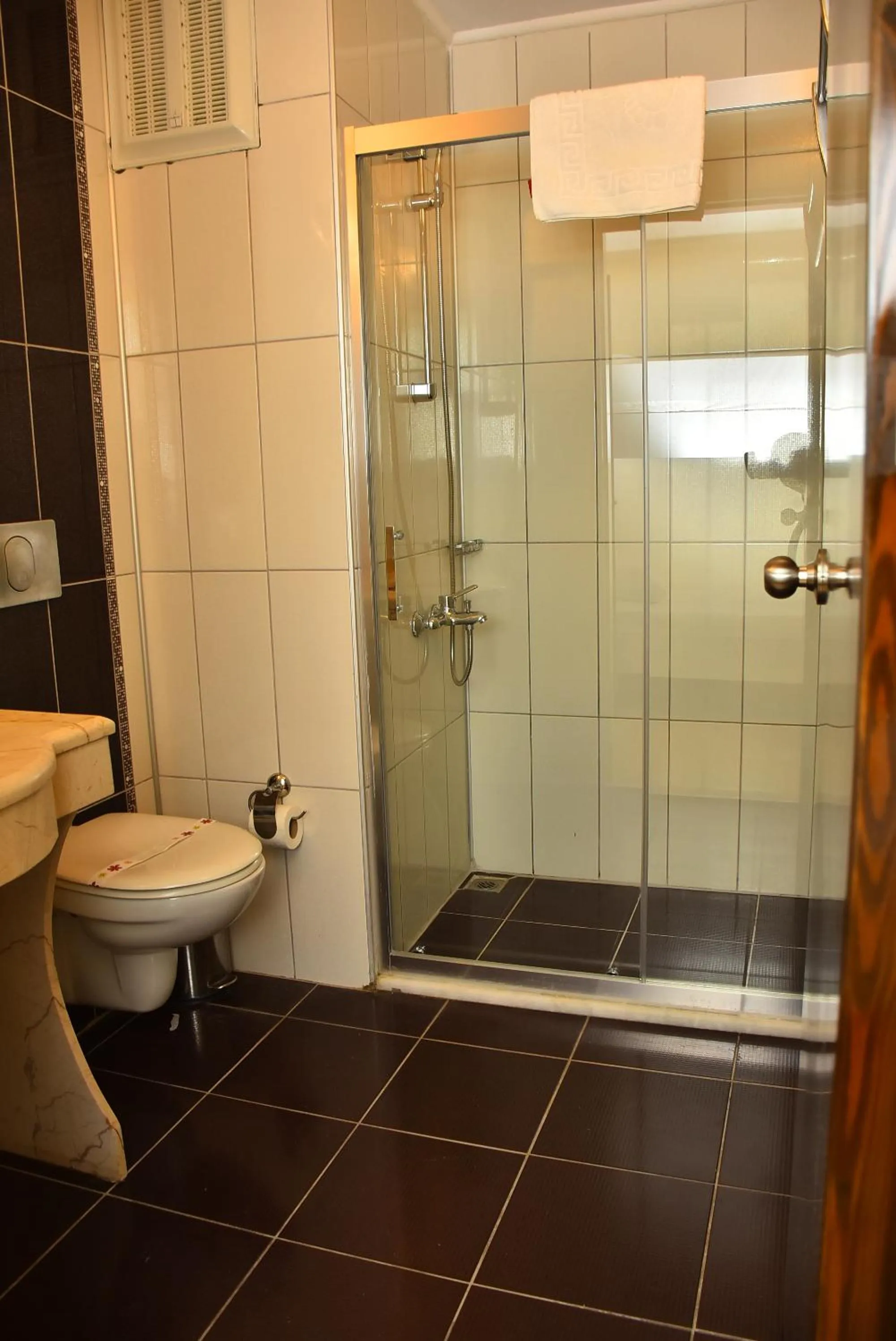 Bathroom in Nora Suit Hotel