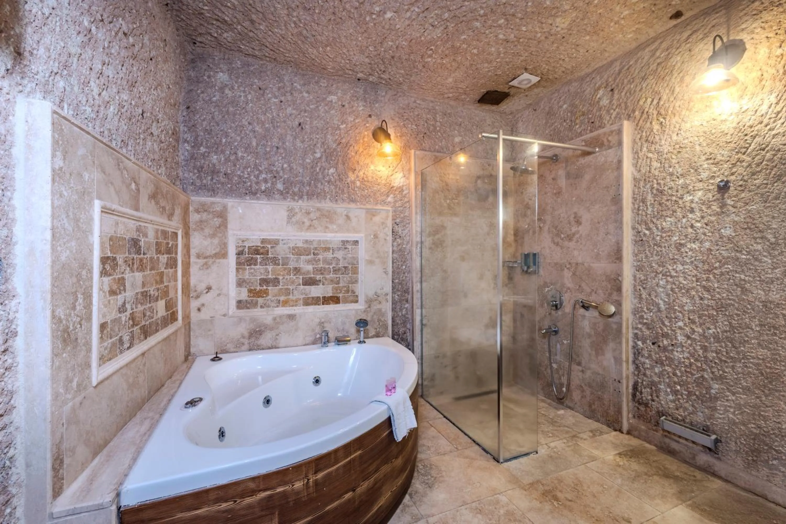 Bathroom in Pegas Cave Suites