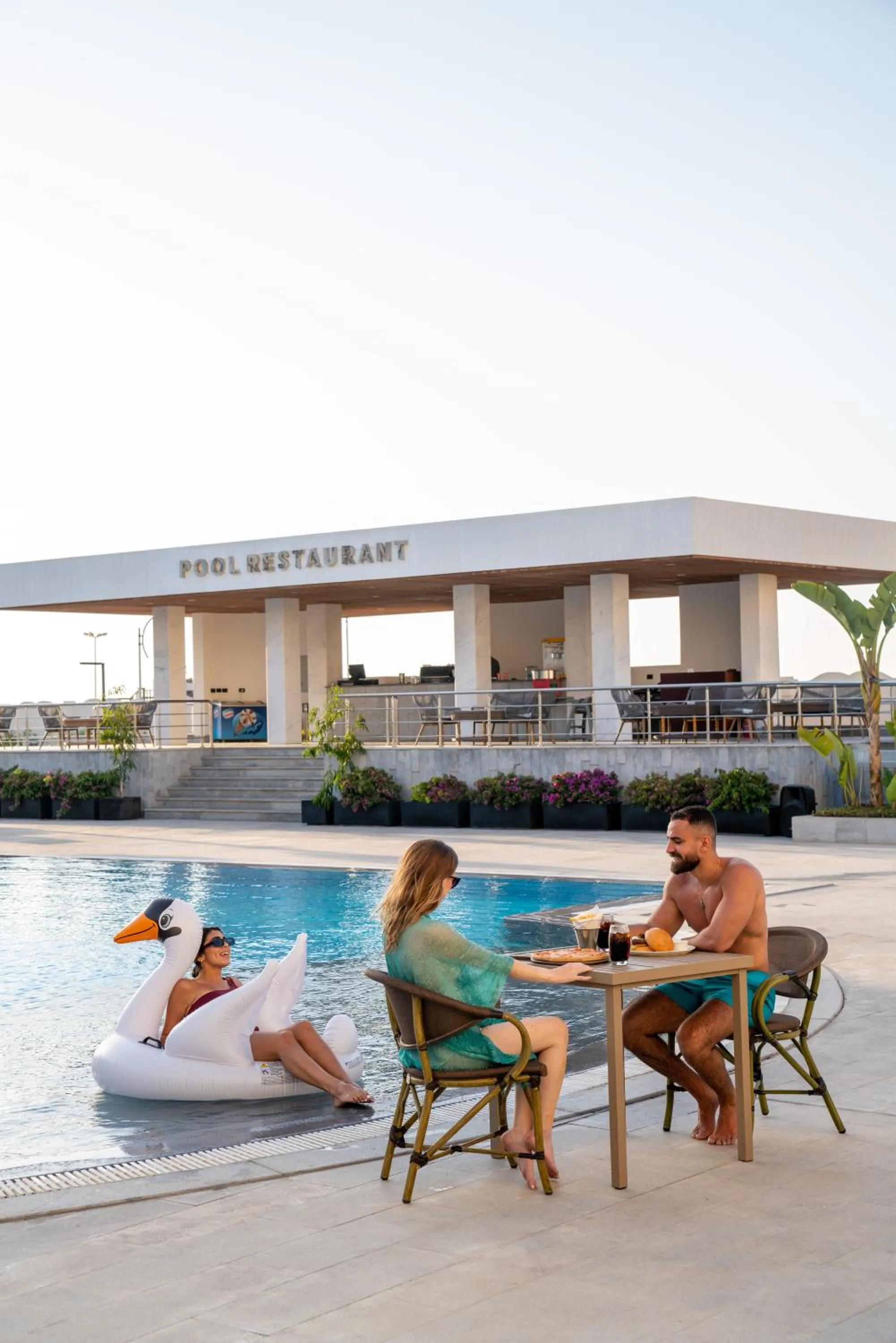 Restaurant/places to eat in Palma Hotel