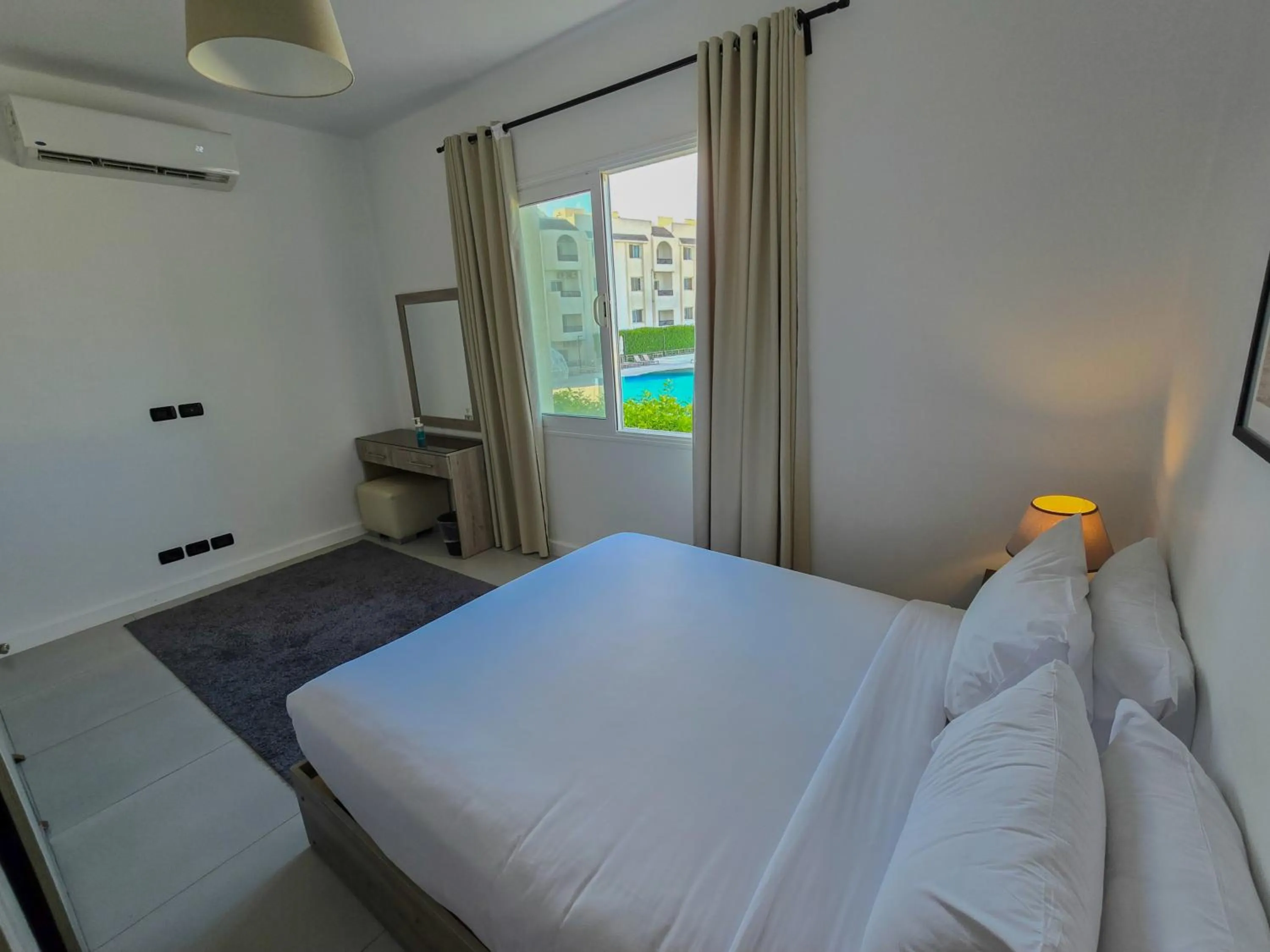 Bedroom, Bed in Palma Hotel