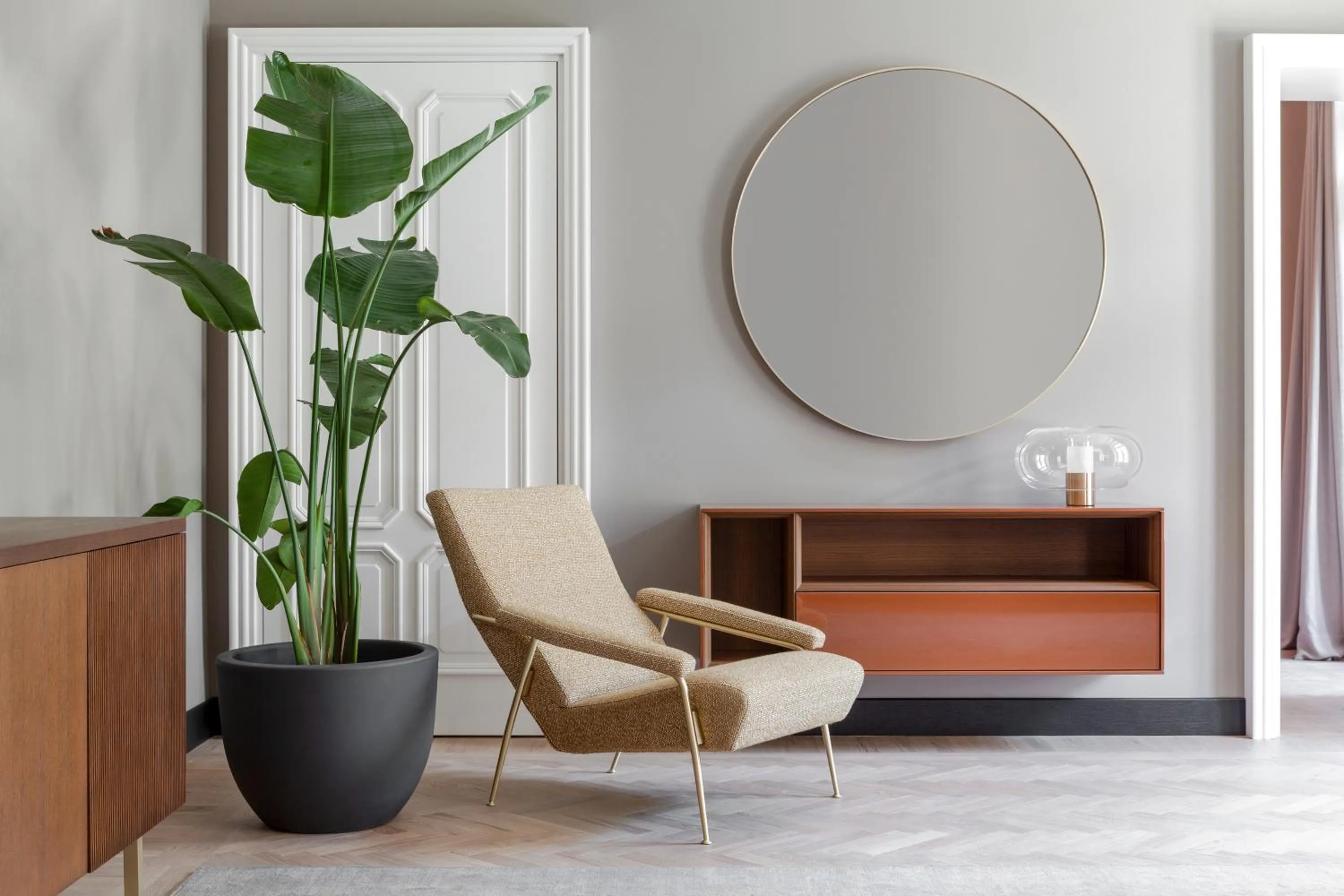 Communal lounge/ TV room in Amabilia Suites