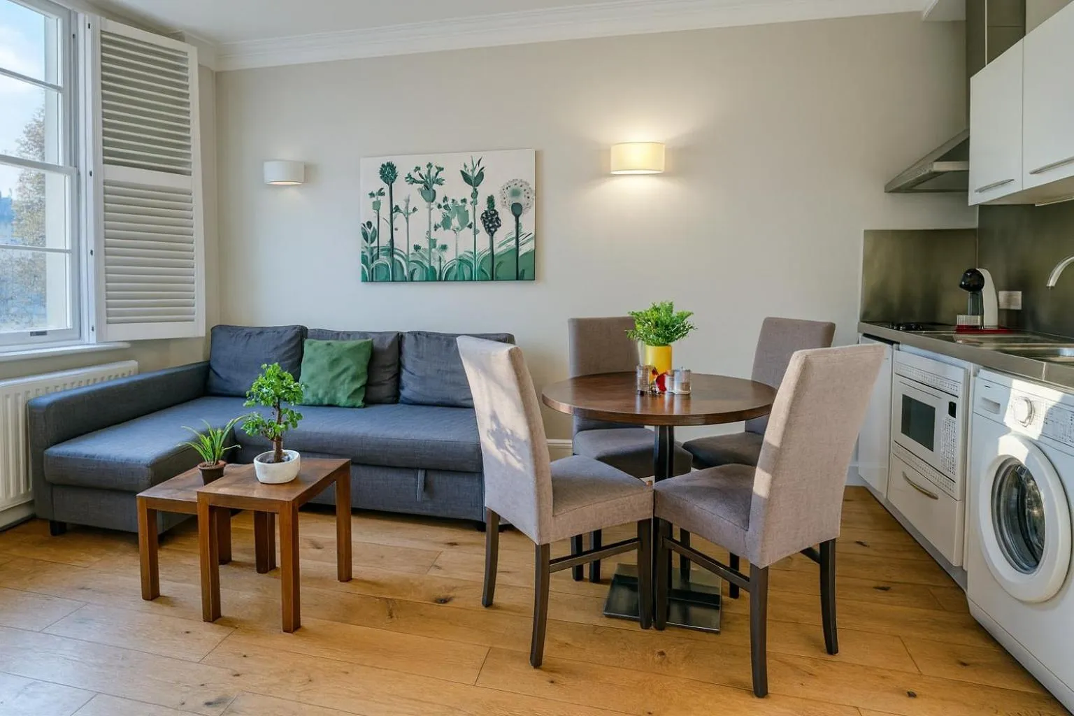 Living room in Queen Victoria Apartments