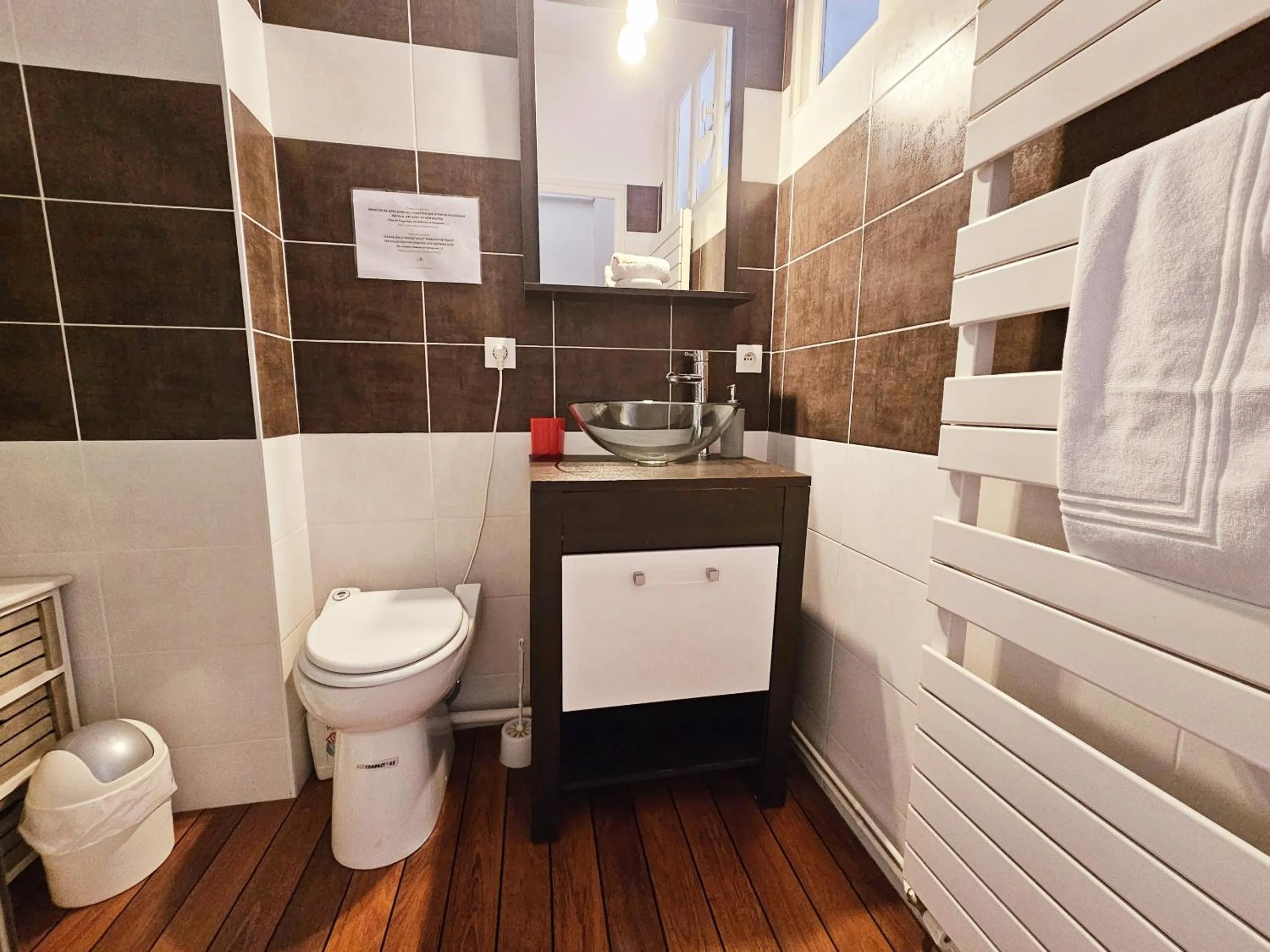 Bathroom in Maison de ville confortable avec cour interieure