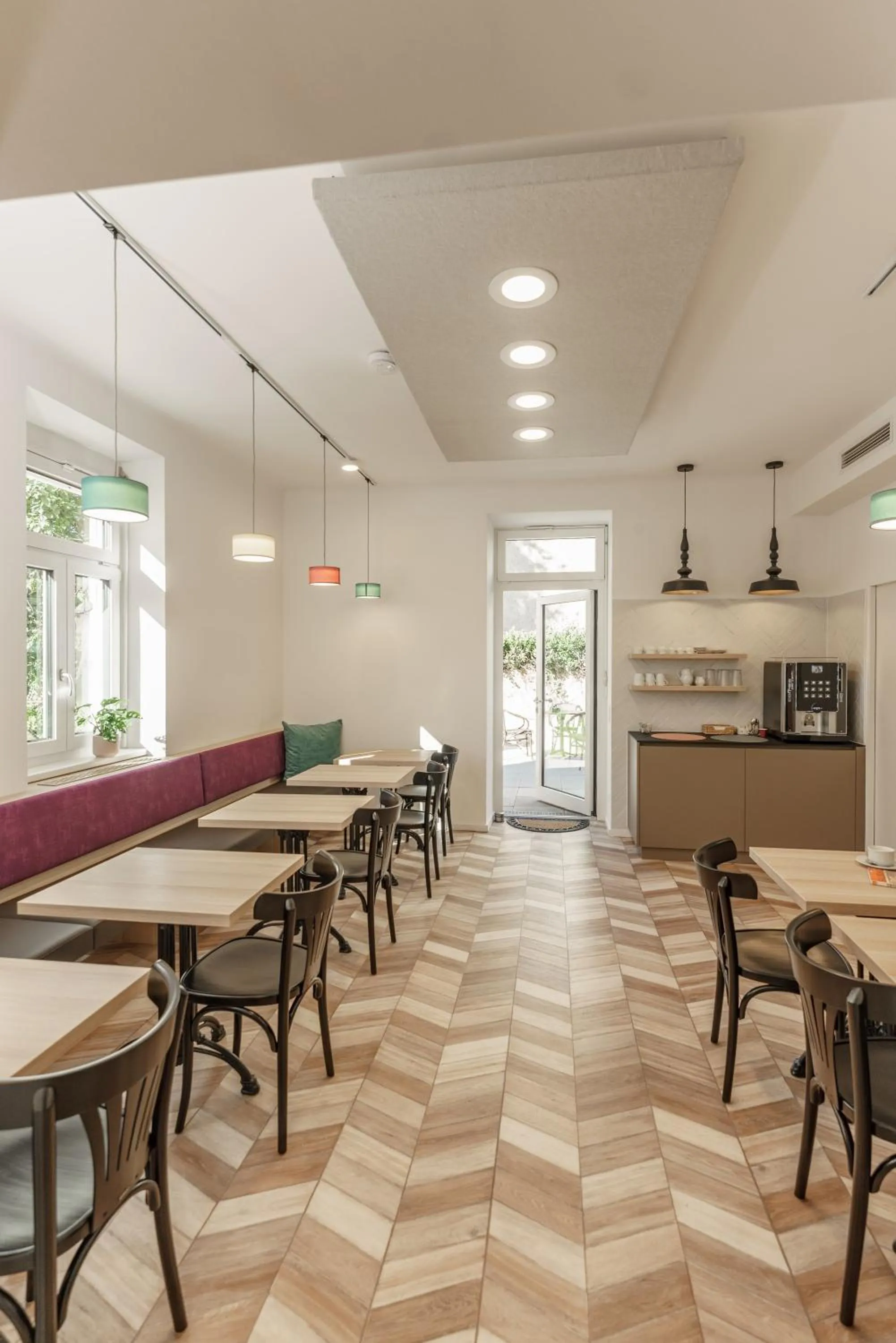 Buffet breakfast in Villa Elisa