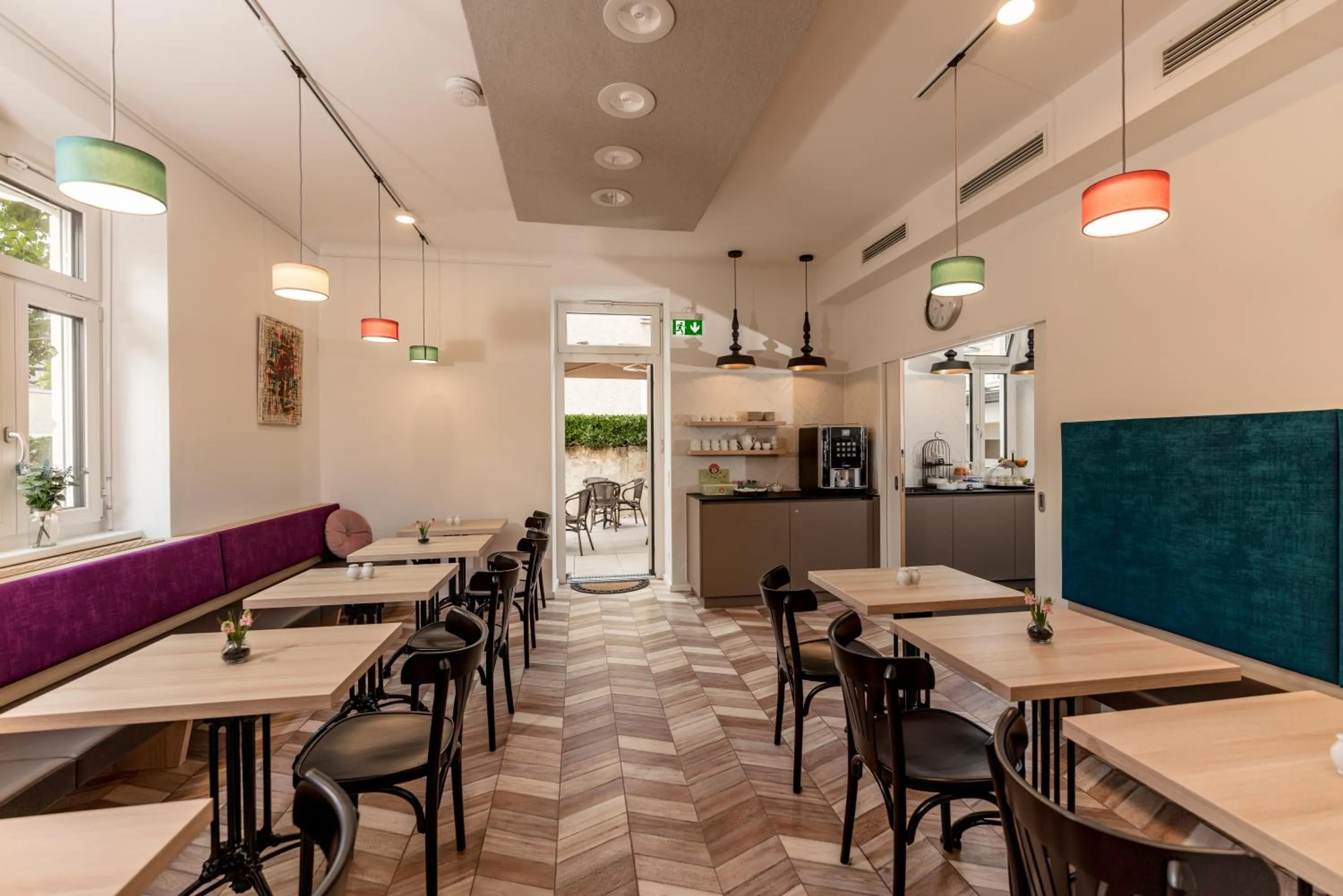 Breakfast in Villa Elisa