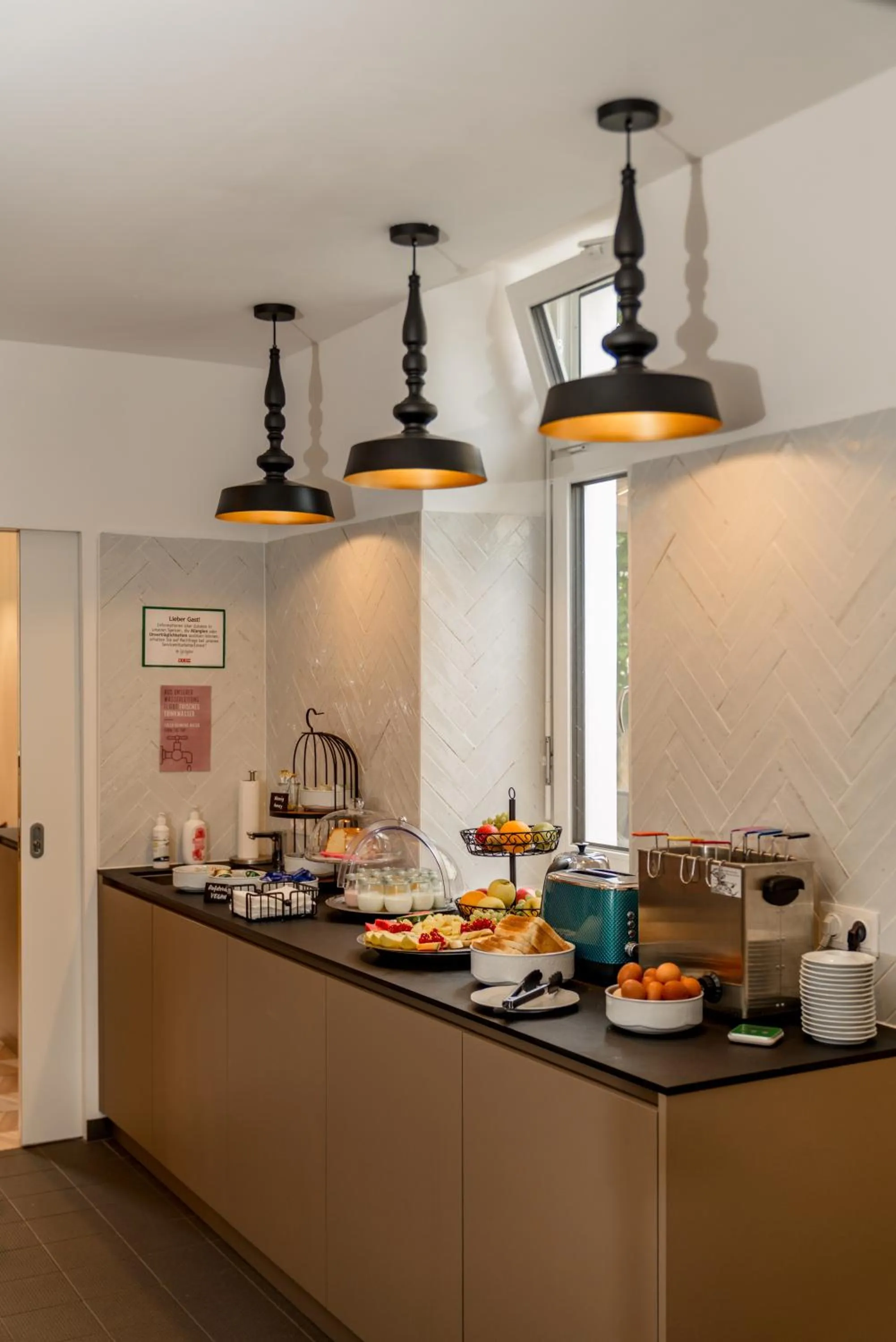 Breakfast in Villa Elisa