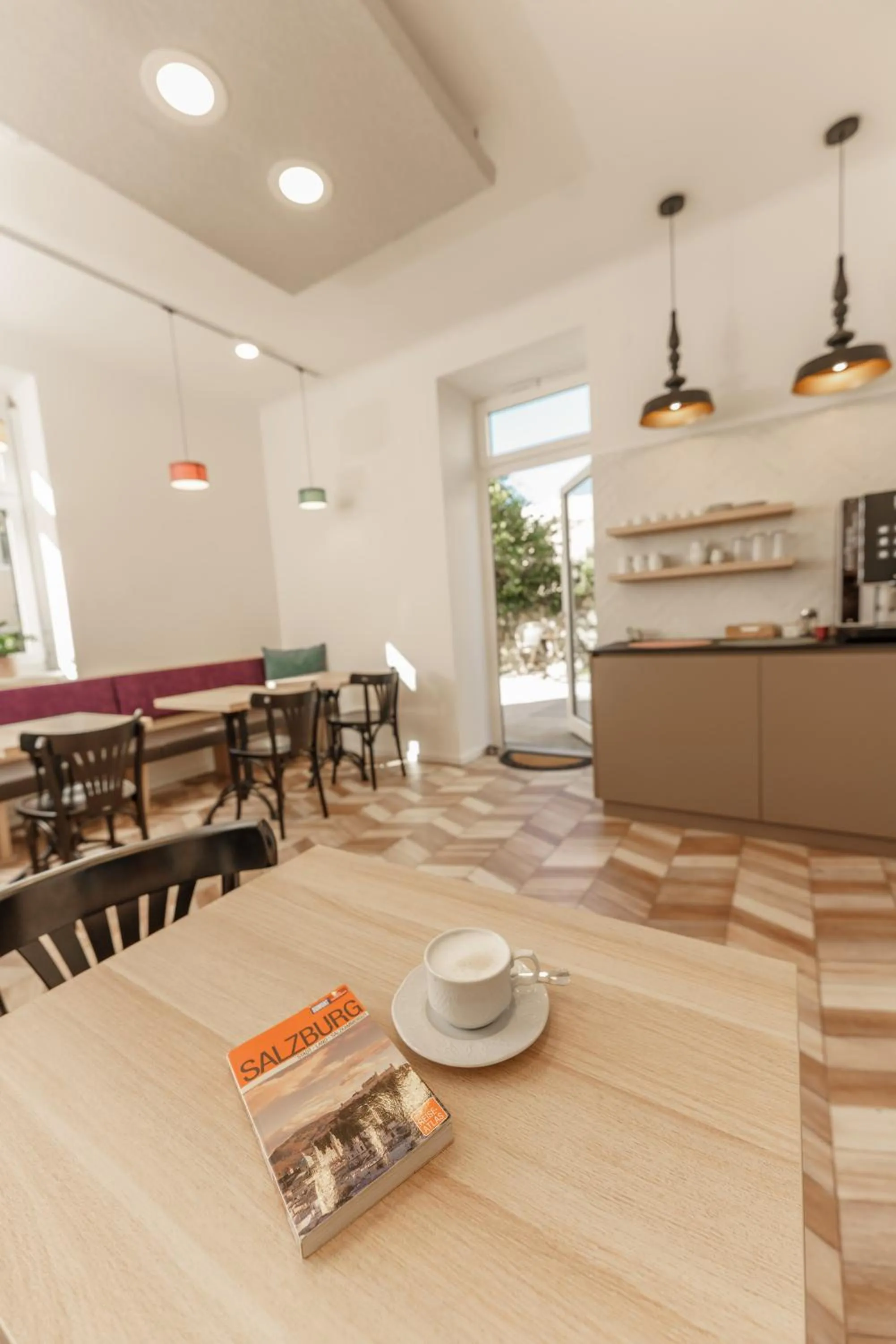 Breakfast in Villa Elisa