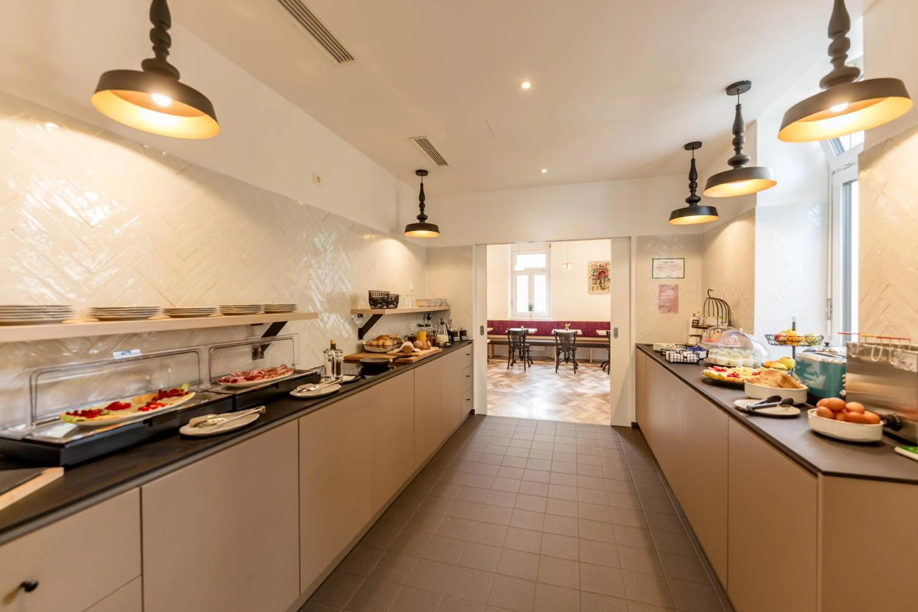 Breakfast in Villa Elisa