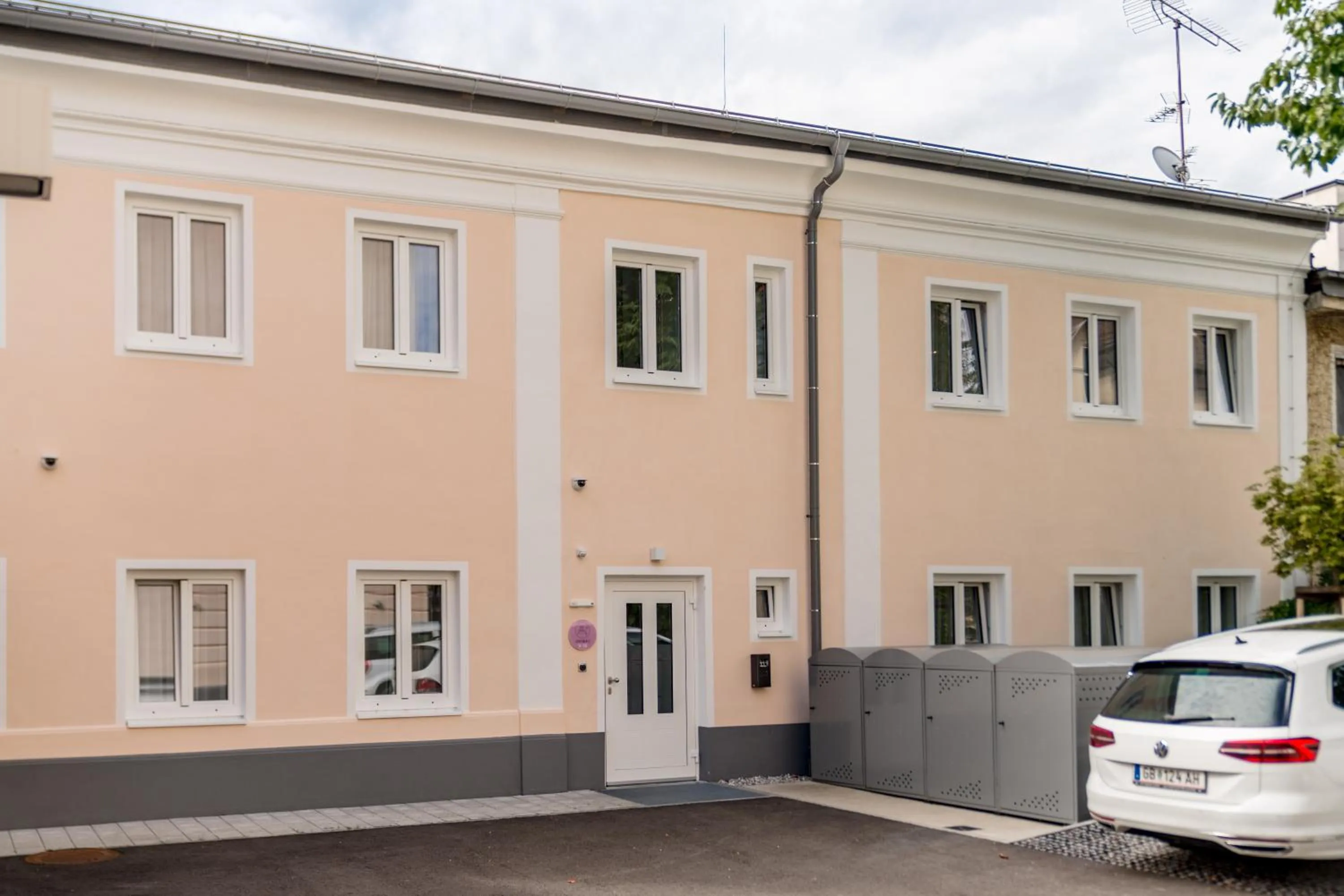 Property building in Villa Elisa