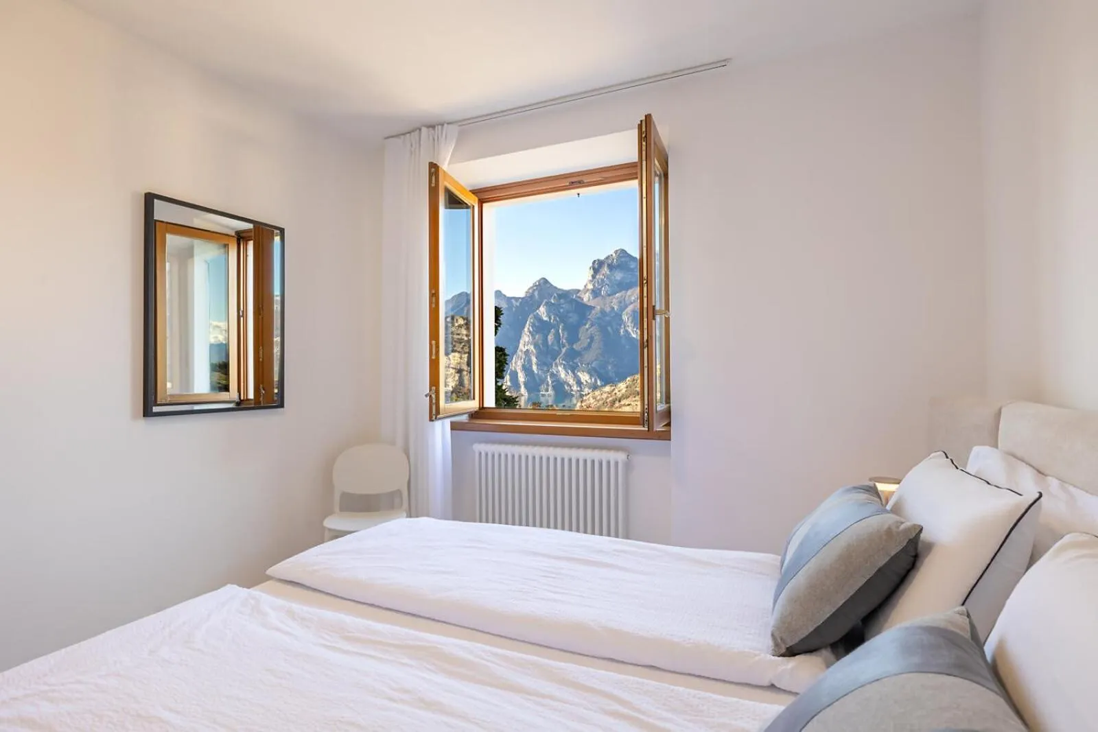 Bedroom, Bed in Appartamento Al Forte e Appartamento Orizzonte59