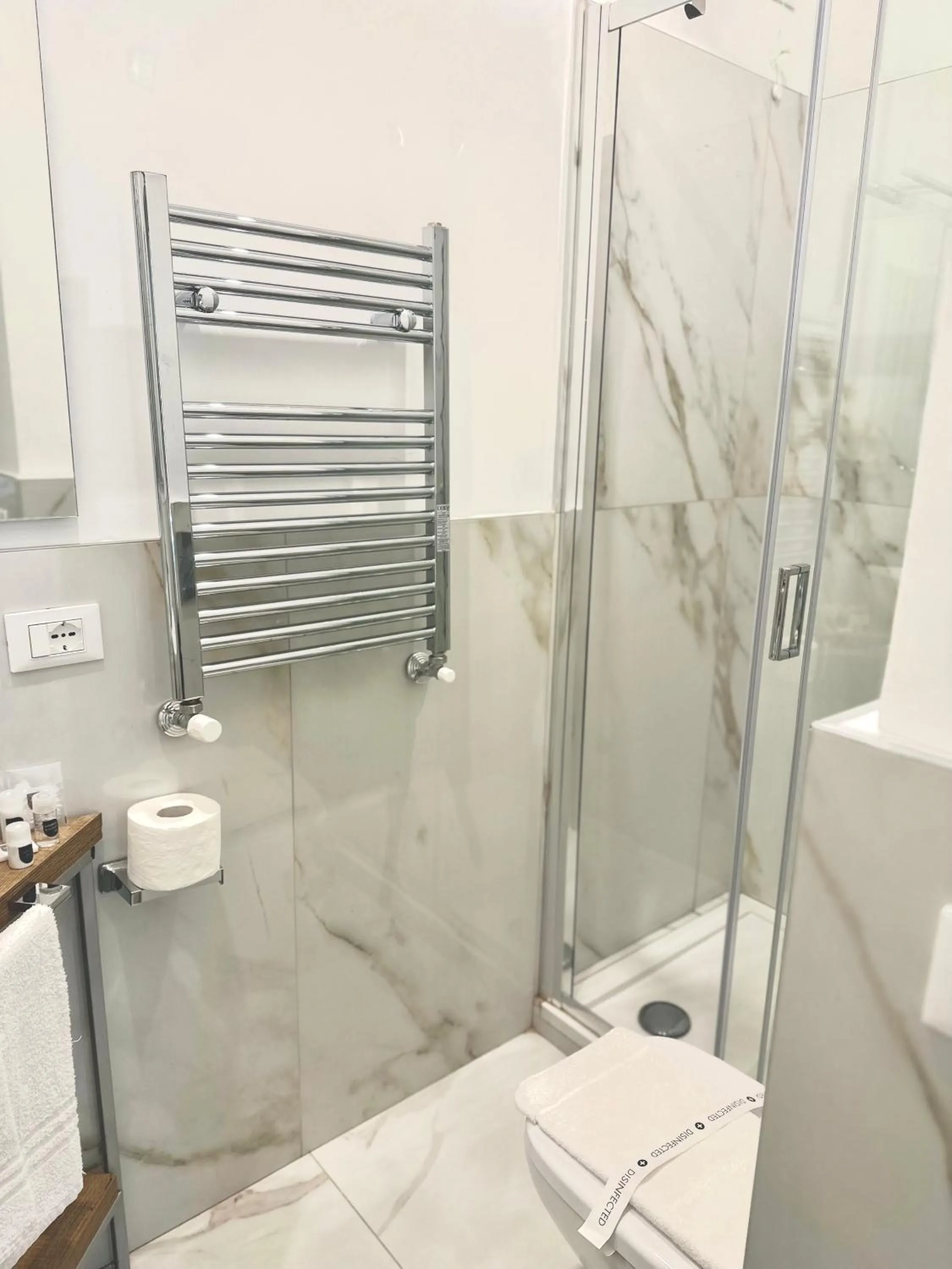 Shower in AD Suites Tritone