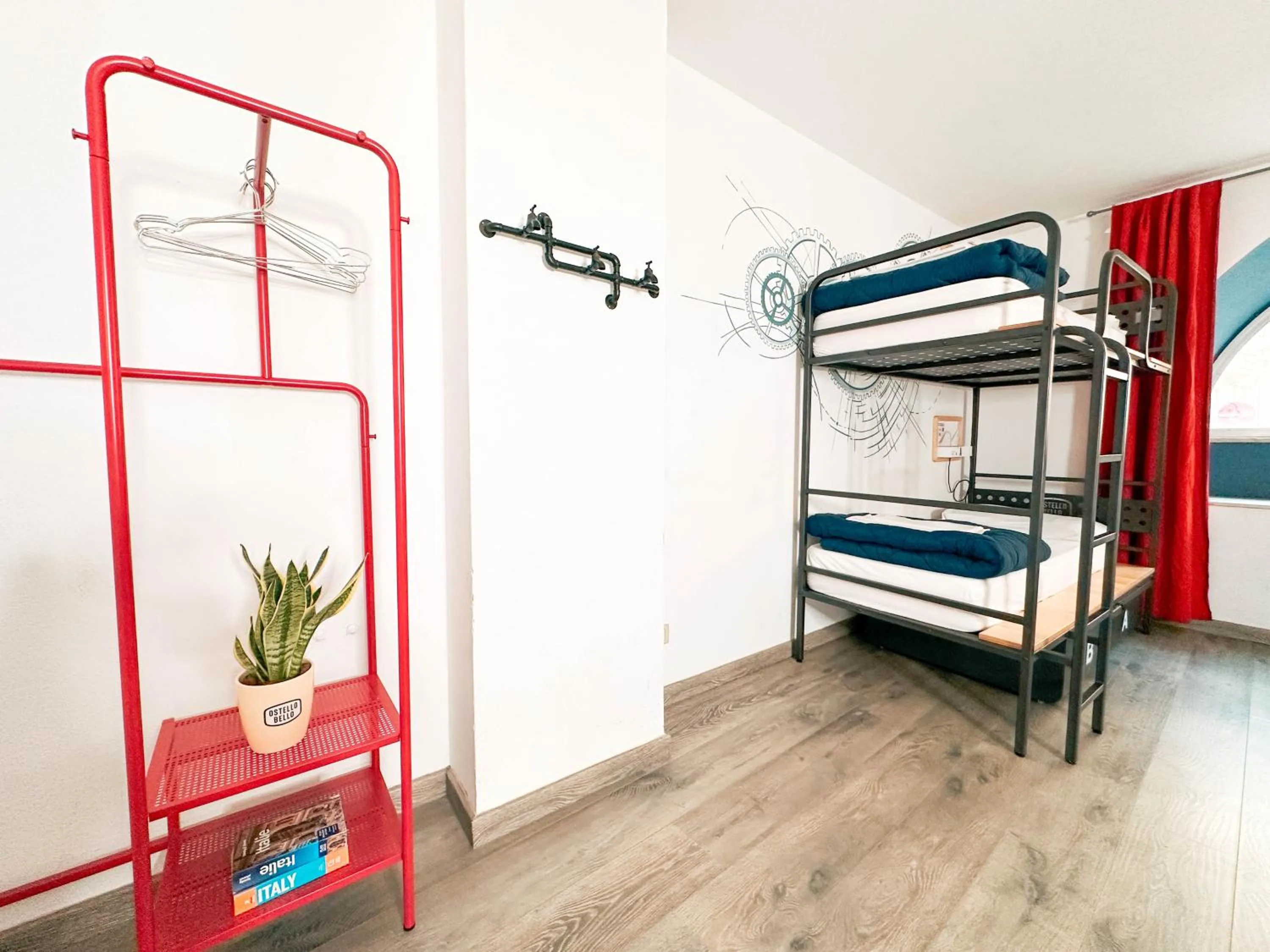 bunk bed, Bed in Ostello Bello Genova