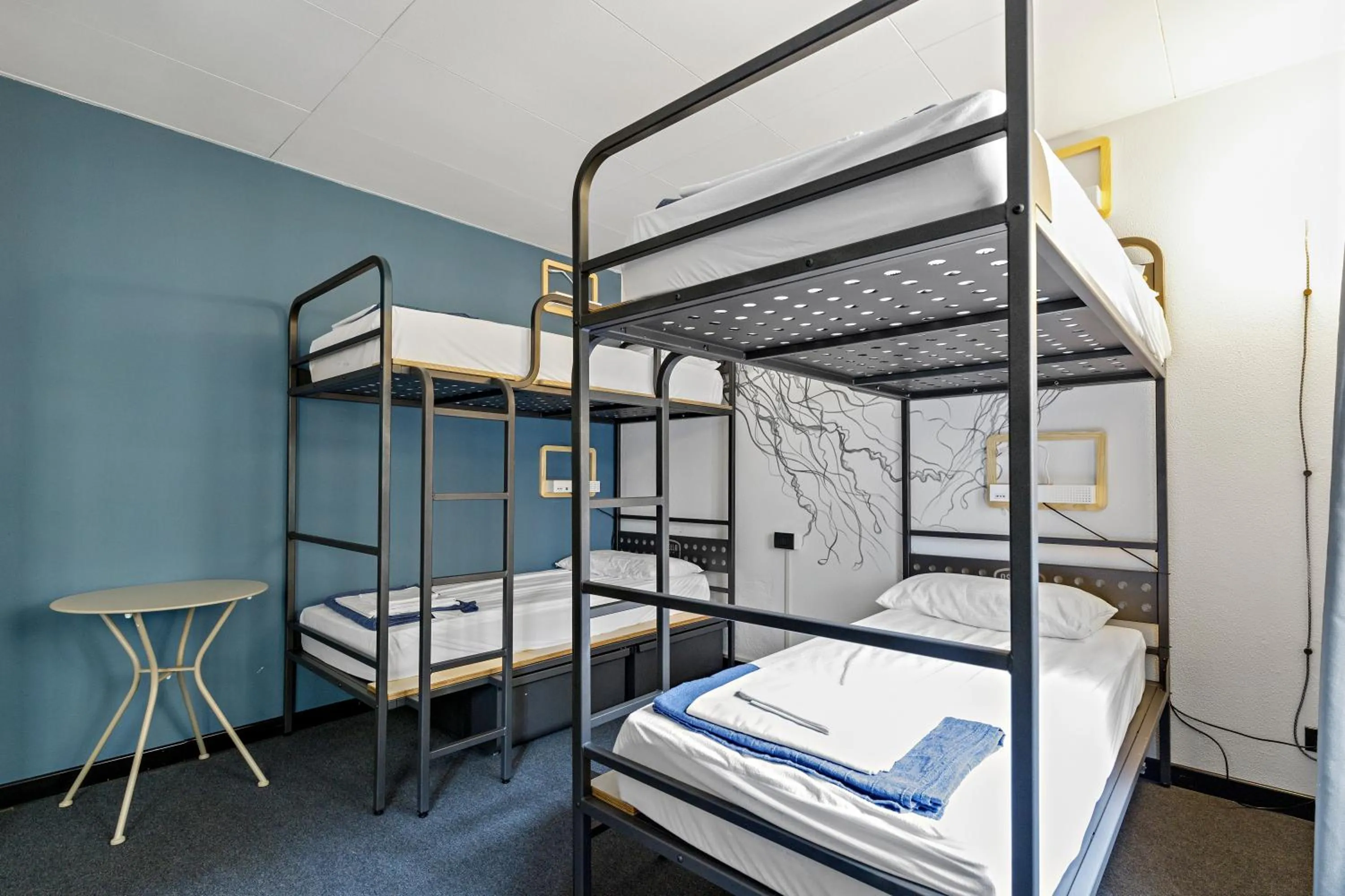 Bed in Ostello Bello Genova