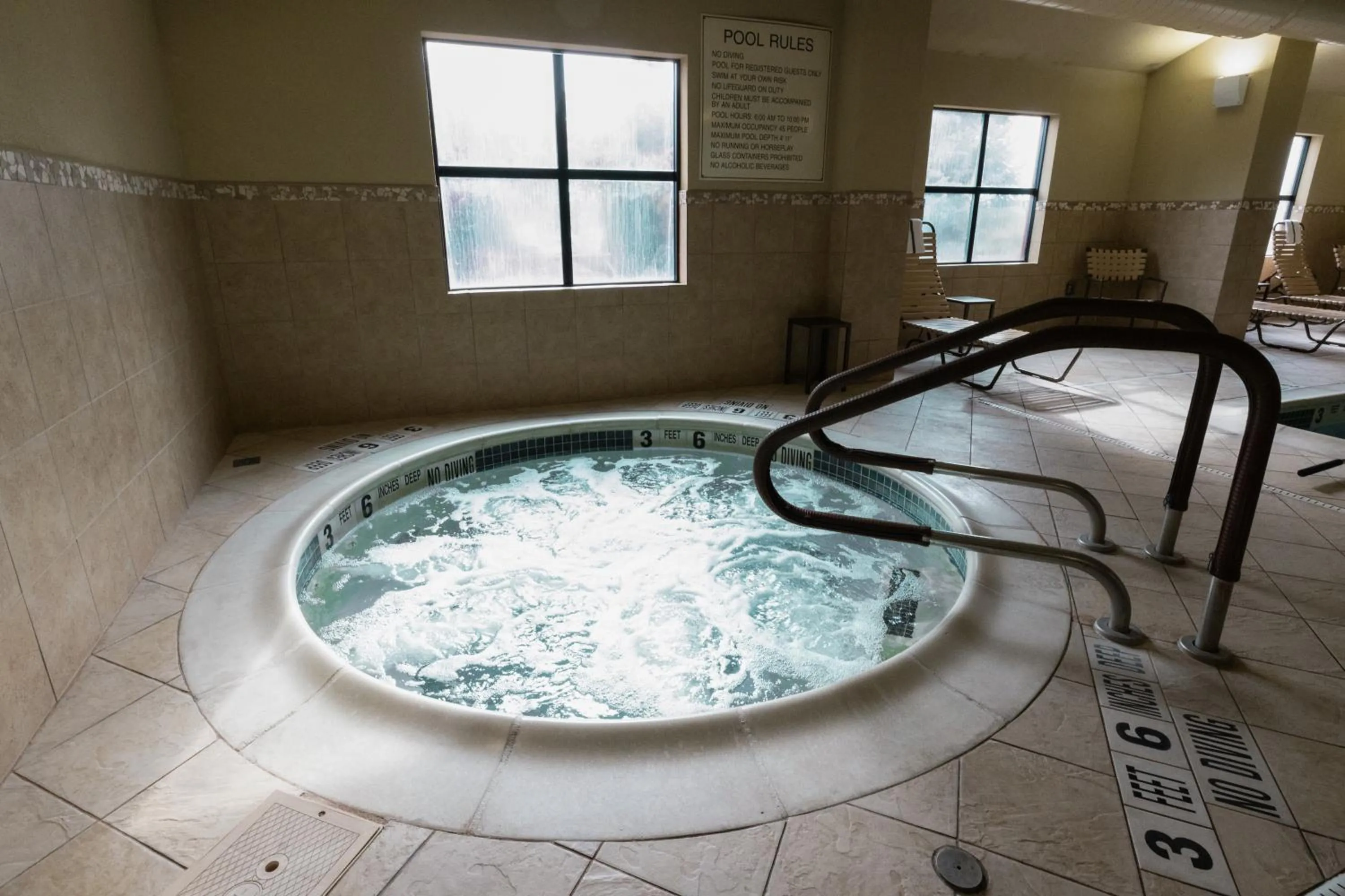 Hot Tub in Akwesasne Mohawk Casino Resort and Players Inn Hotel -formerly Comfort Inn and Suites Hogansburg NY