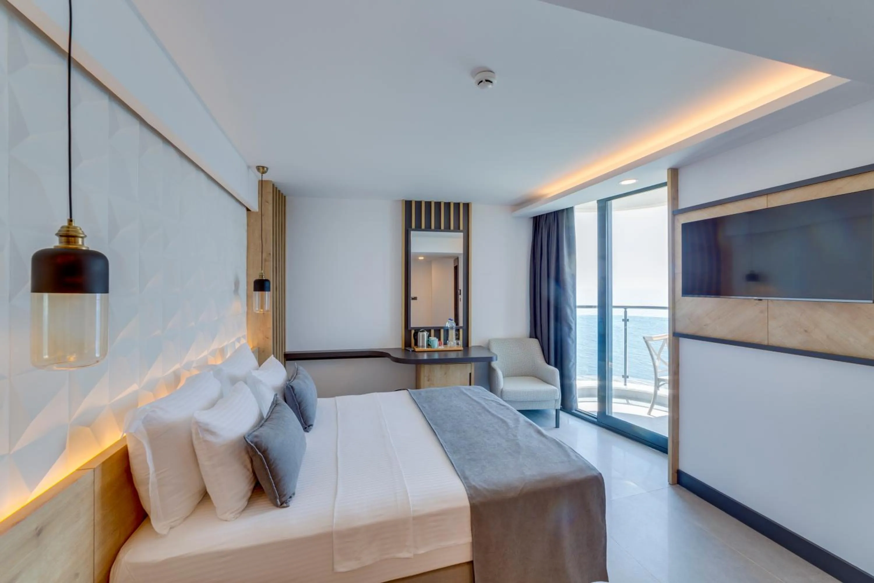 TV and multimedia, Bed in Signature Blue Resort Kuşadası