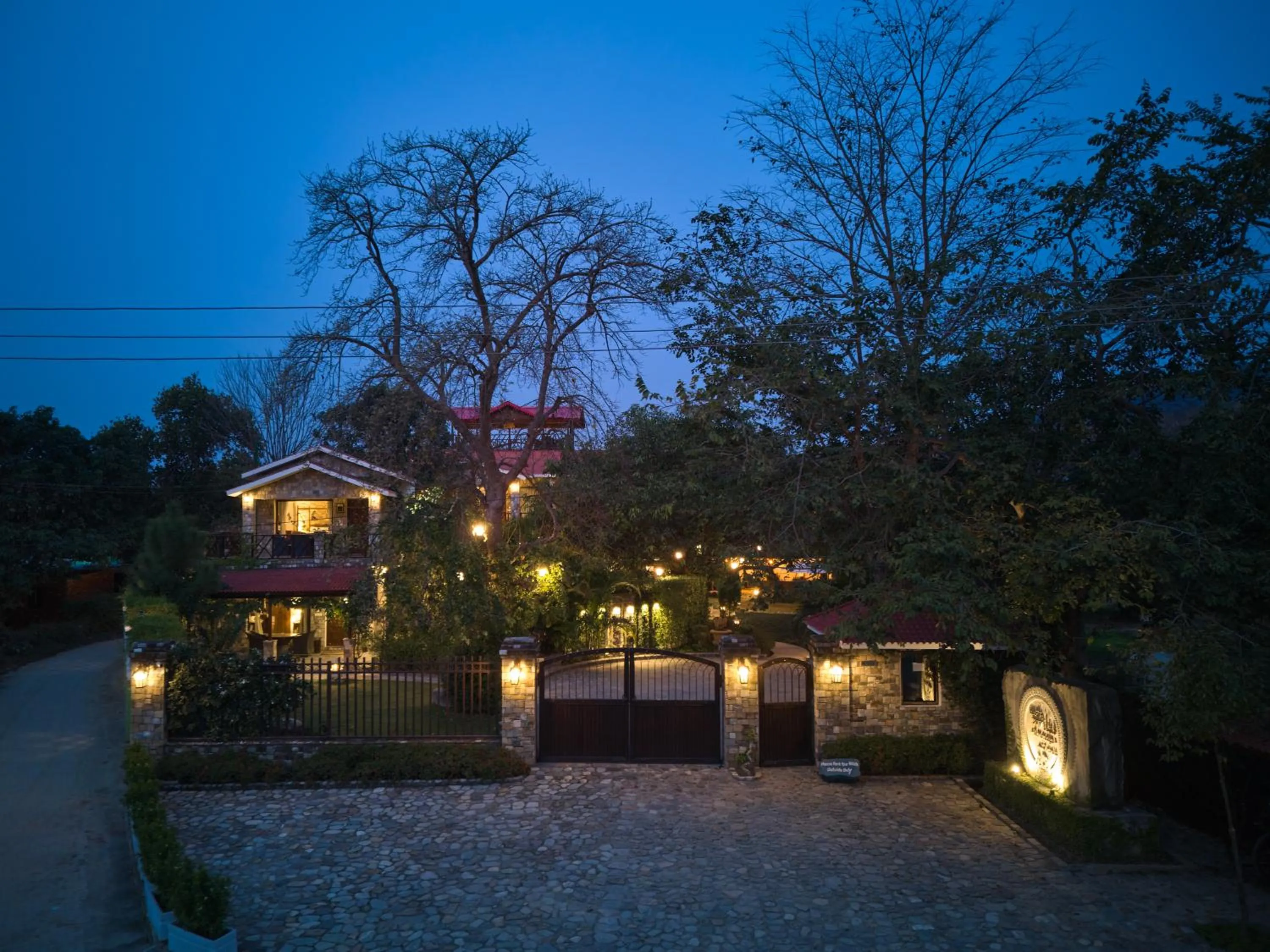 Facade/entrance in Tree of Life Vanvilas Riveredge Corbett