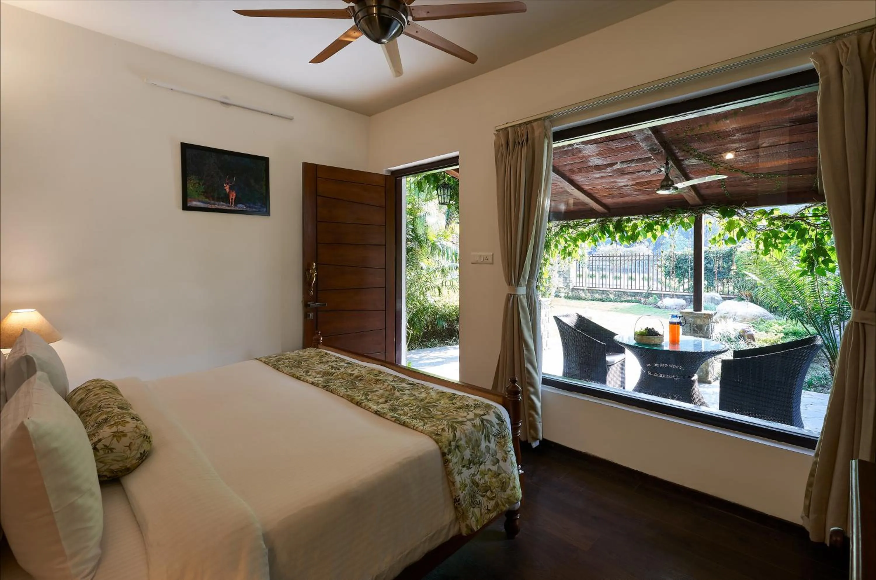 Bedroom, Bed in Tree of Life Vanvilas Riveredge Corbett