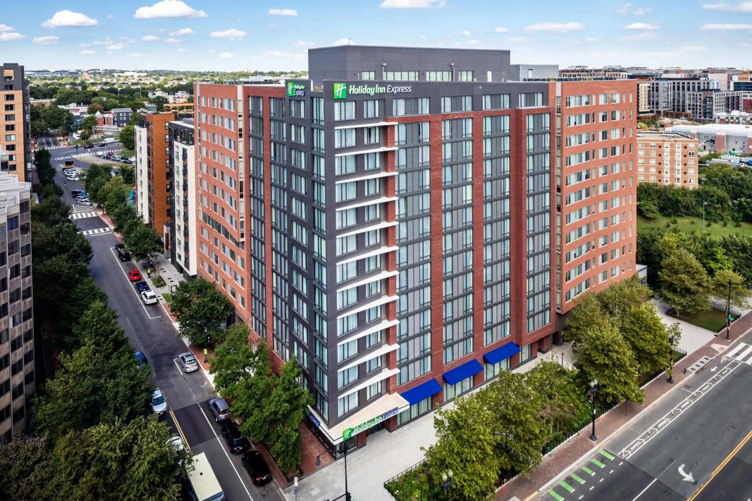 Property building in Holiday Inn Express Washington DC Downtown by IHG
