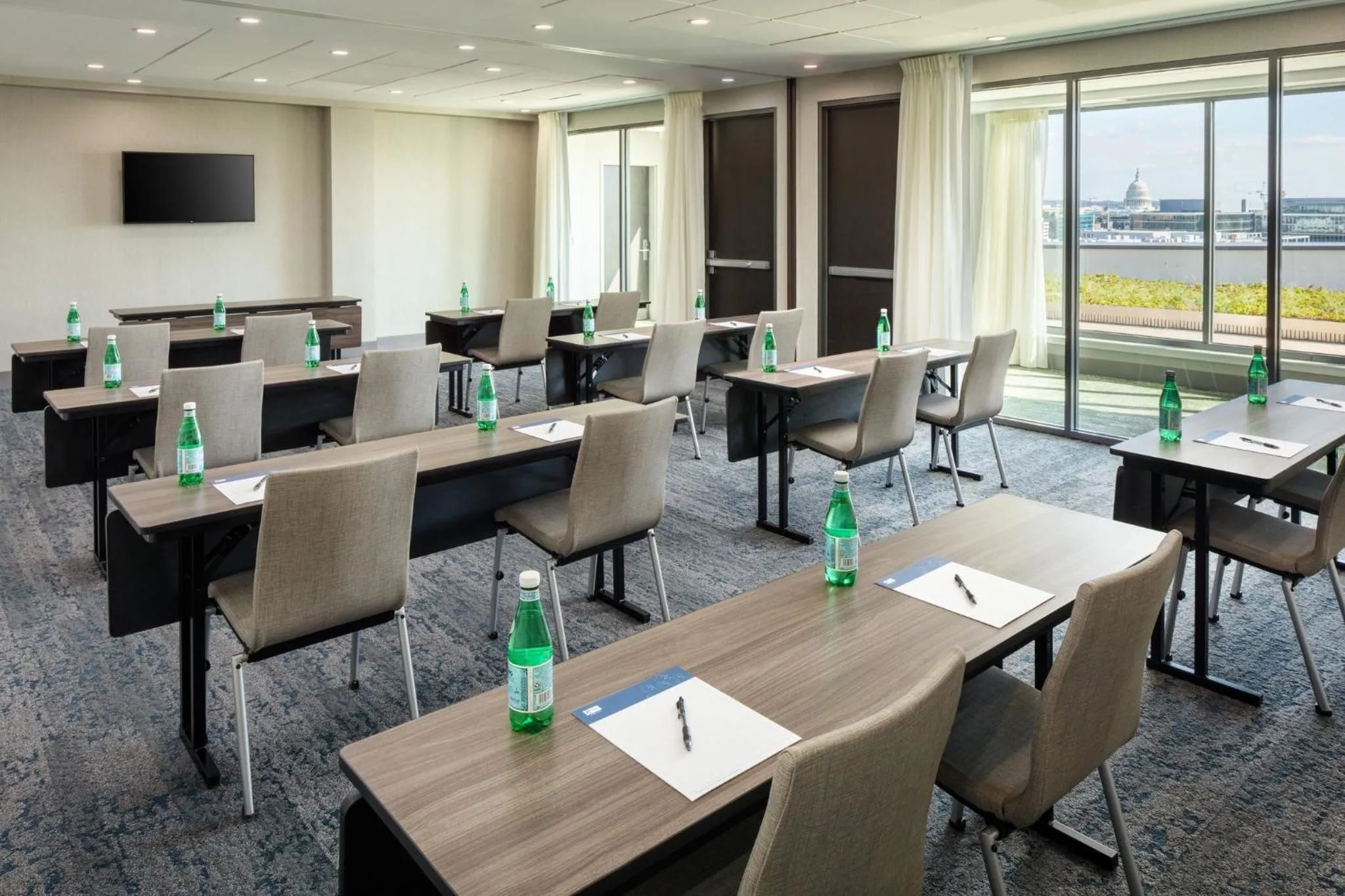 Meeting/conference room in Holiday Inn Express Washington DC Downtown by IHG
