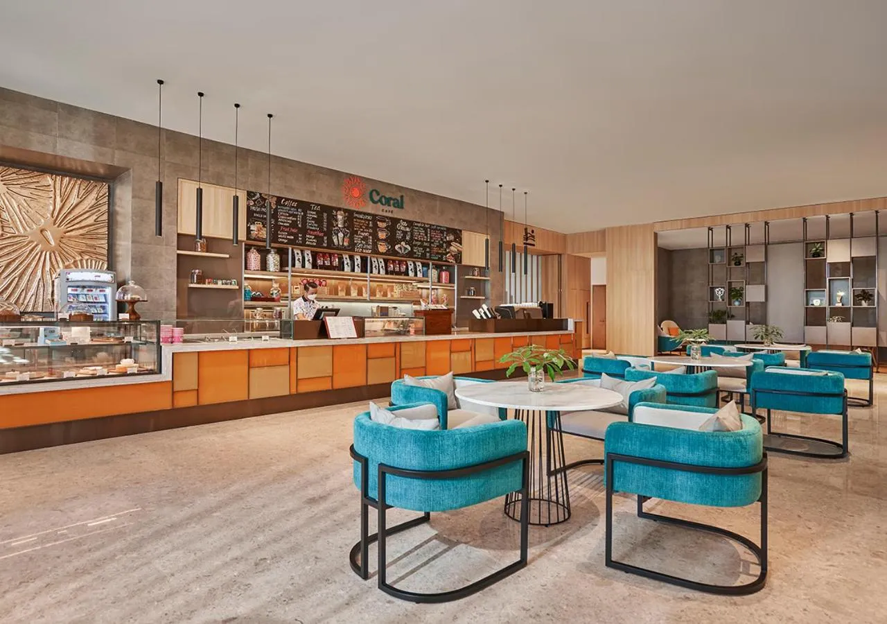 Lounge or bar in Holiday Inn Resort Ho Tram Beach by IHG