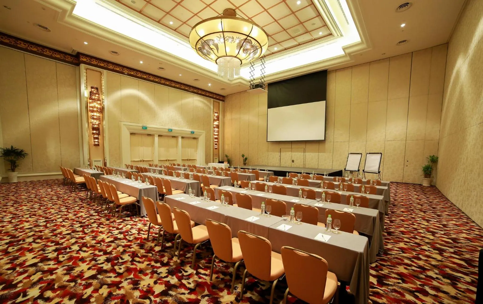 Meeting/conference room in Holiday Inn Resort Ho Tram Beach by IHG