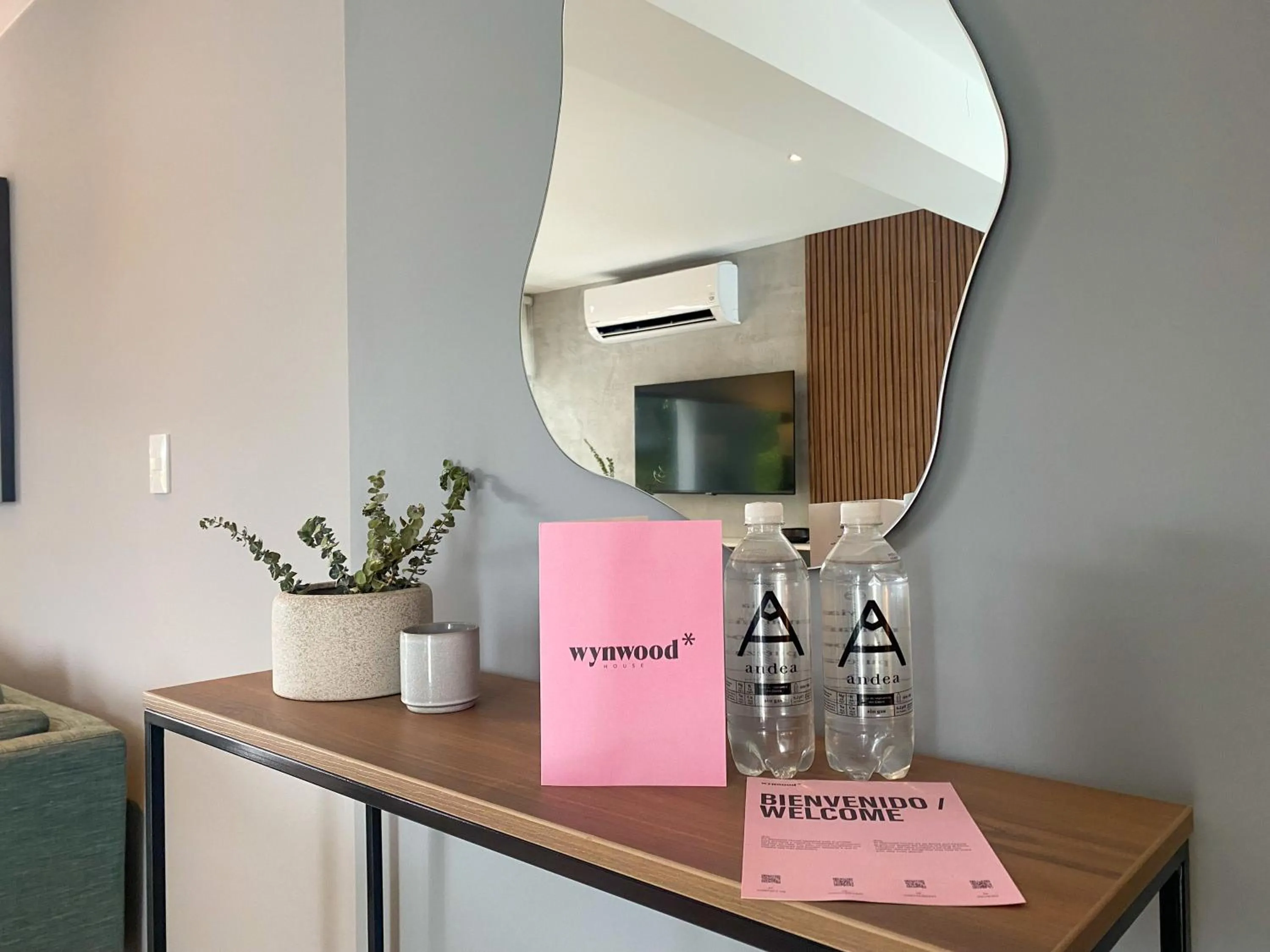 Decorative detail in Primera Parada By Wynwood House