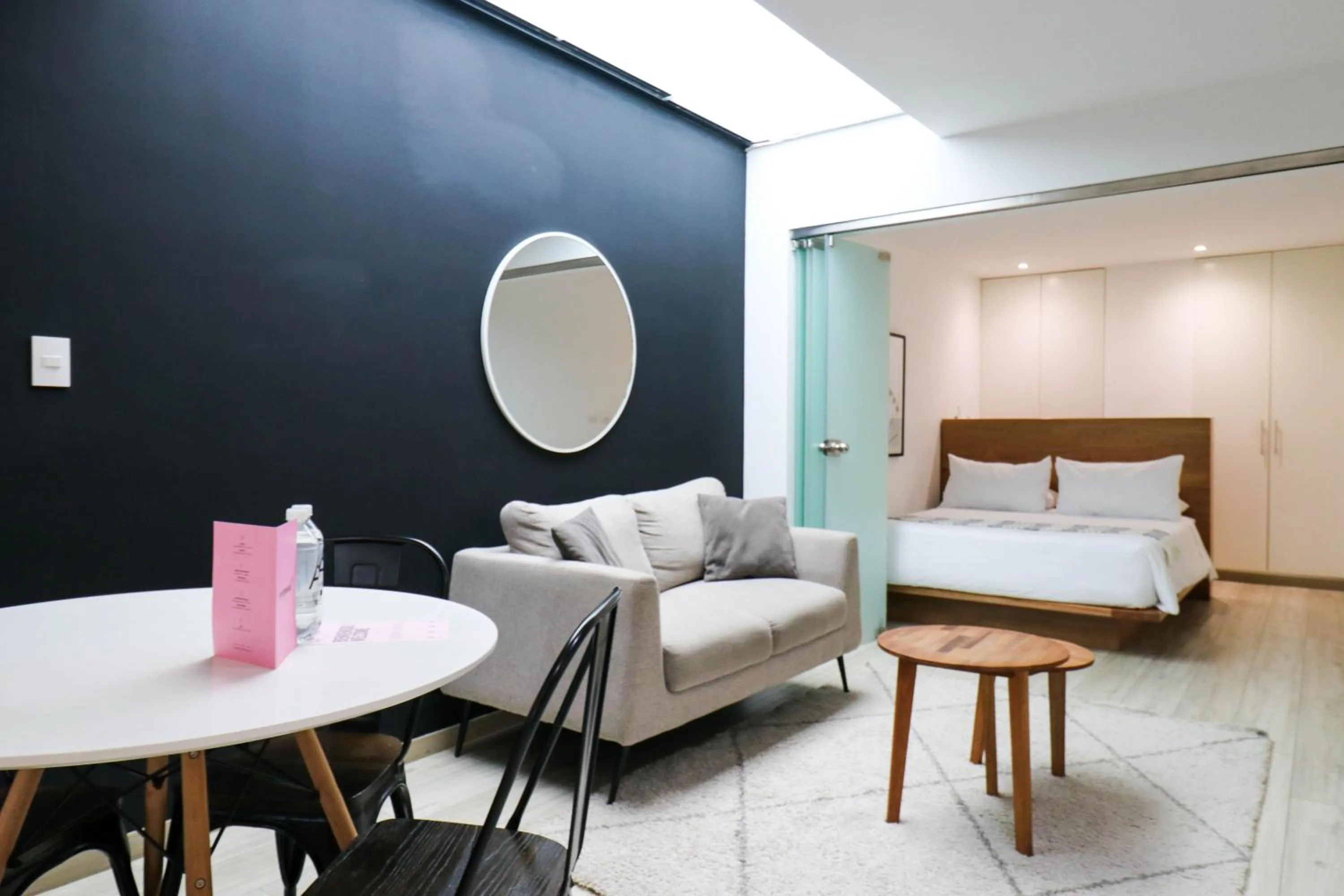 Living room, Bed in Primera Parada By Wynwood House