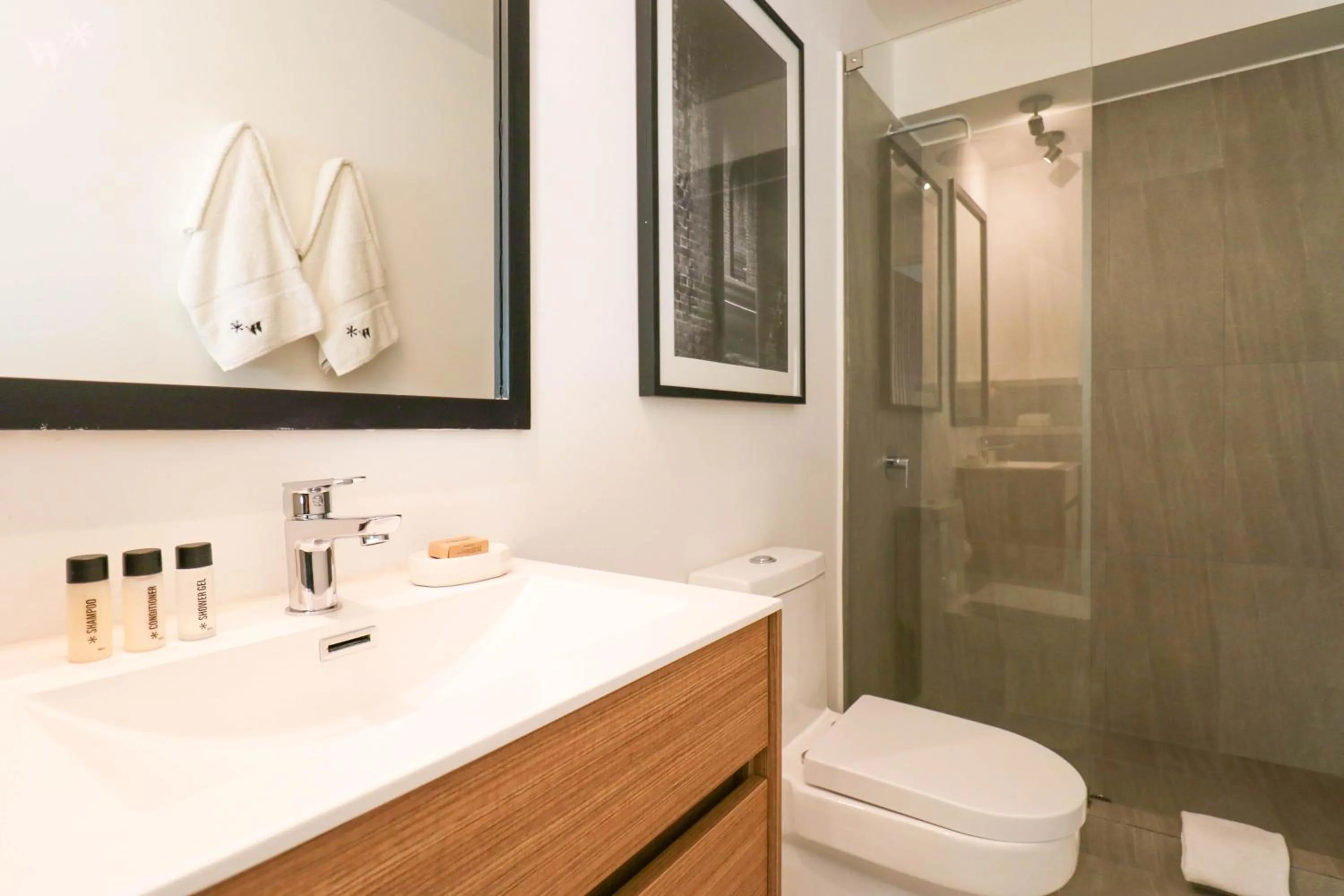 Bathroom in Primera Parada By Wynwood House