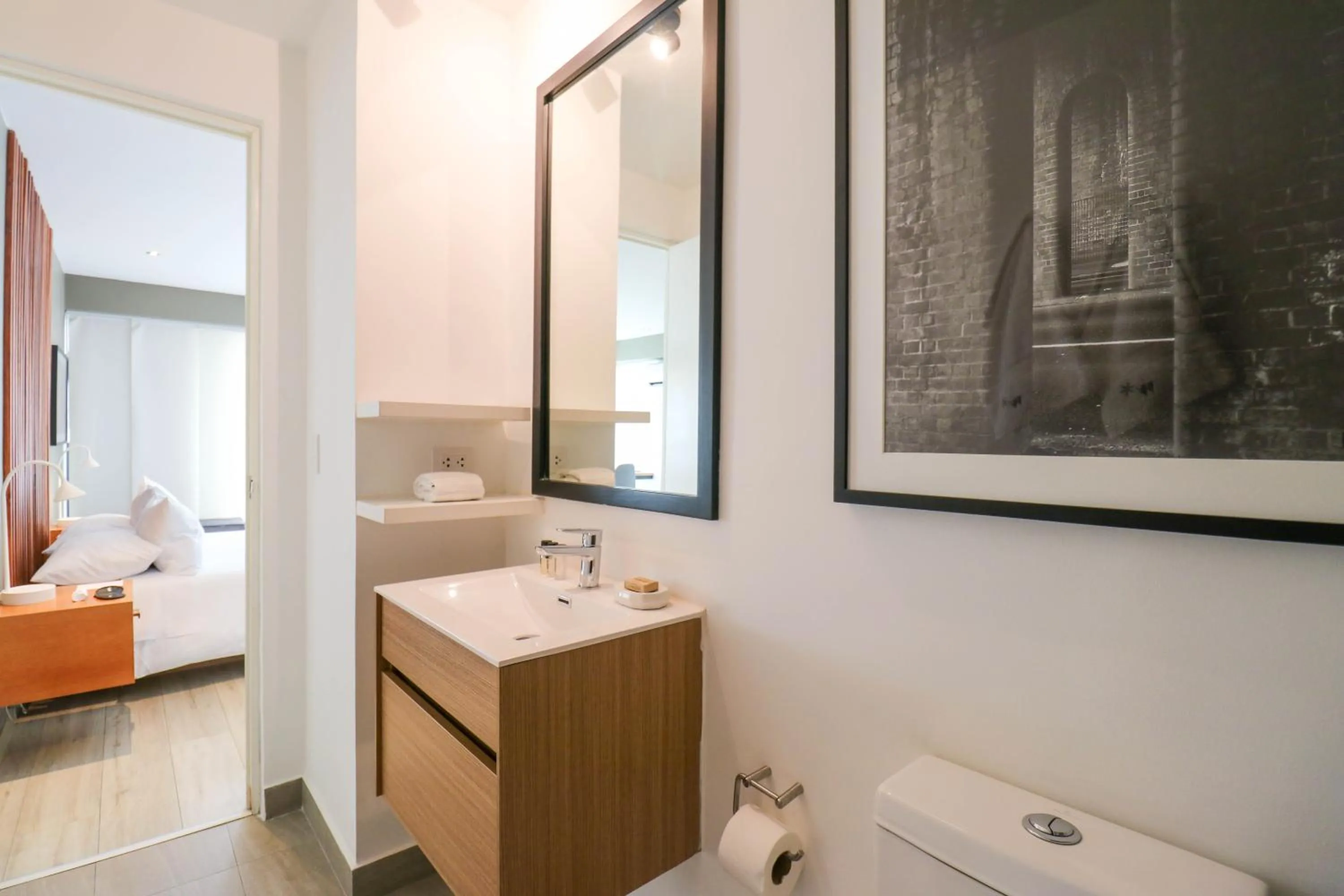 Bathroom, Bed in Primera Parada By Wynwood House
