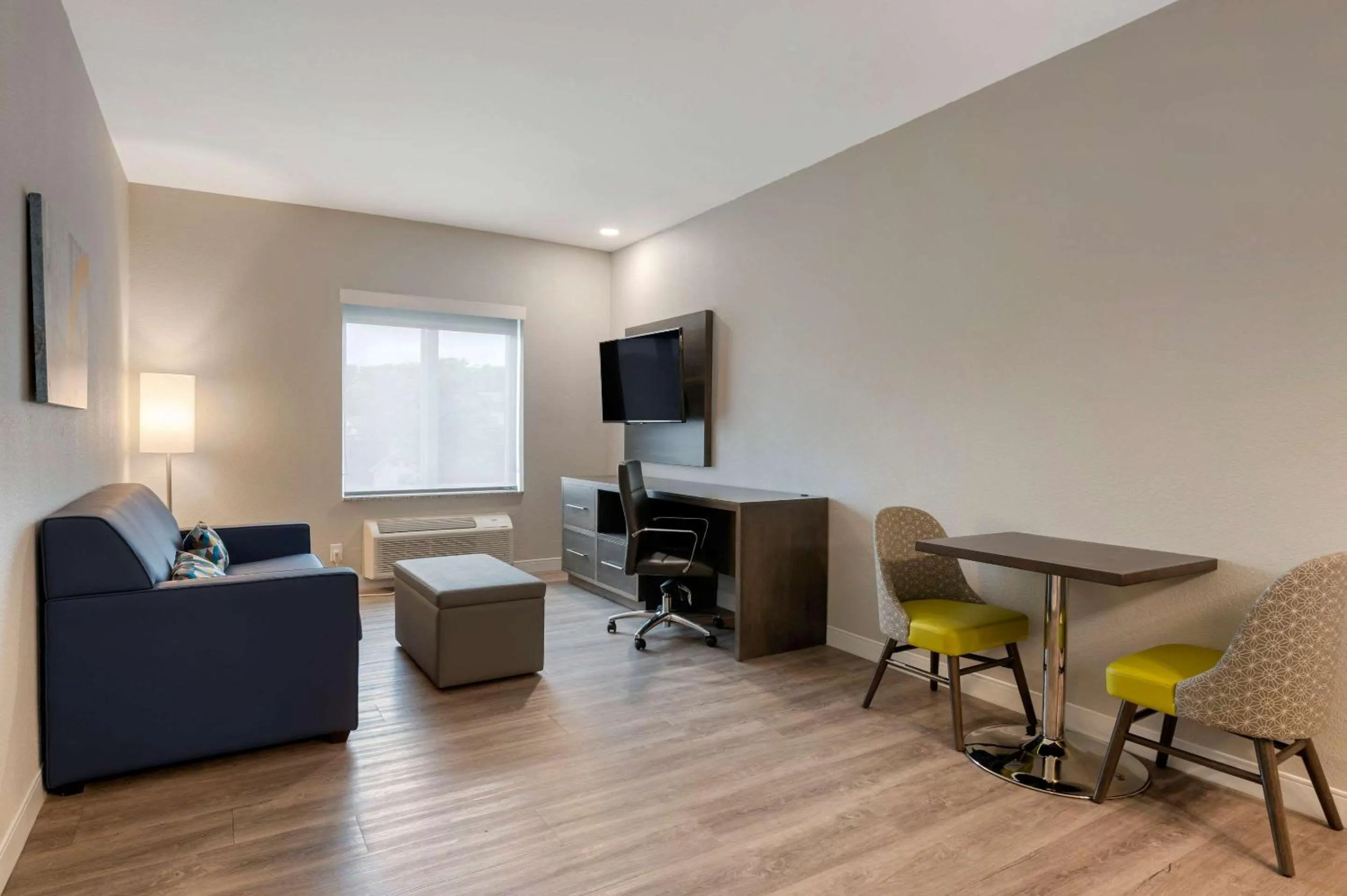 Photo of the whole room in MainStay Suites Cincinnati University - Uptown