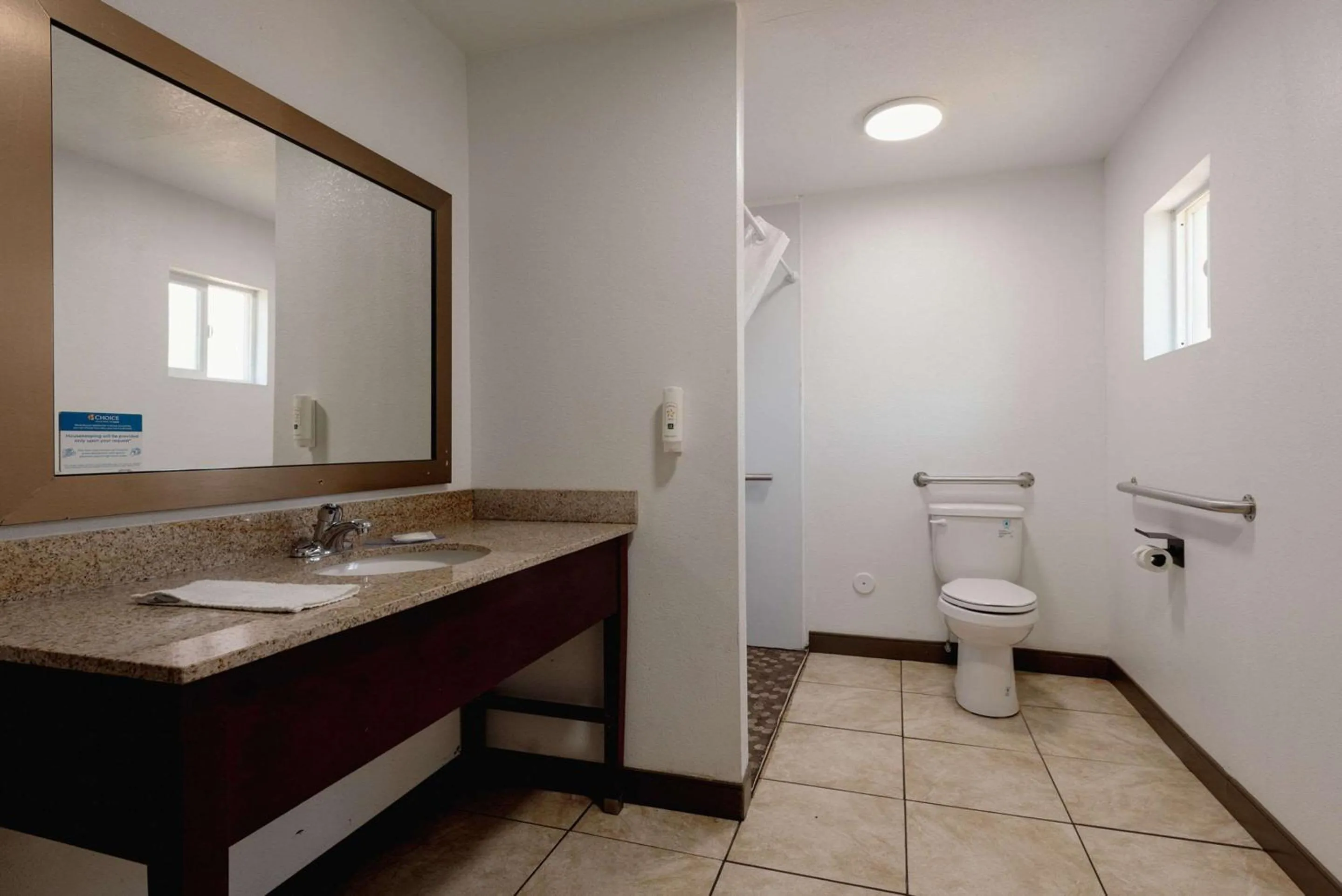 Bedroom in Quality Inn near Mesa Verde