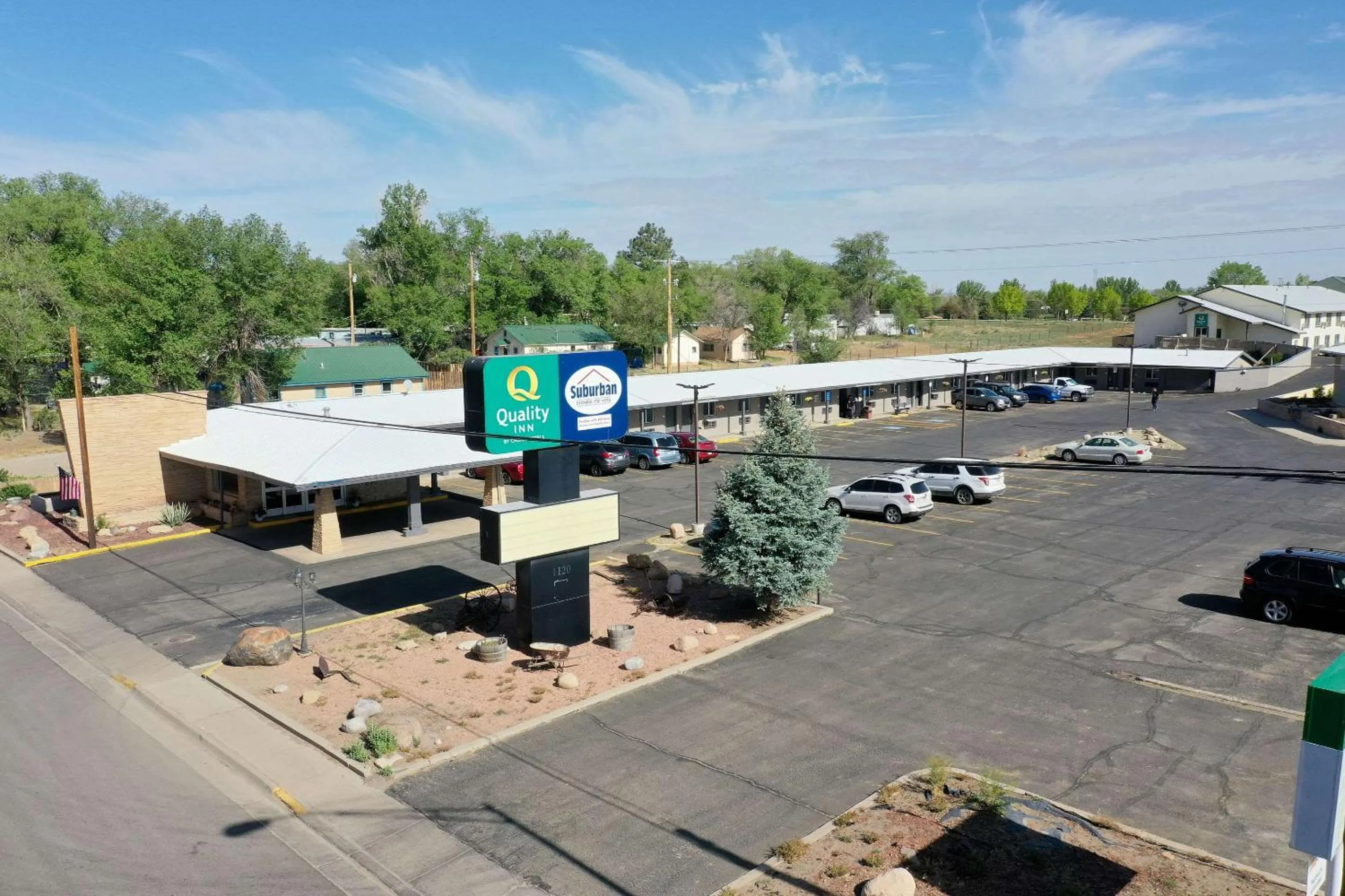 Property building in Quality Inn near Mesa Verde