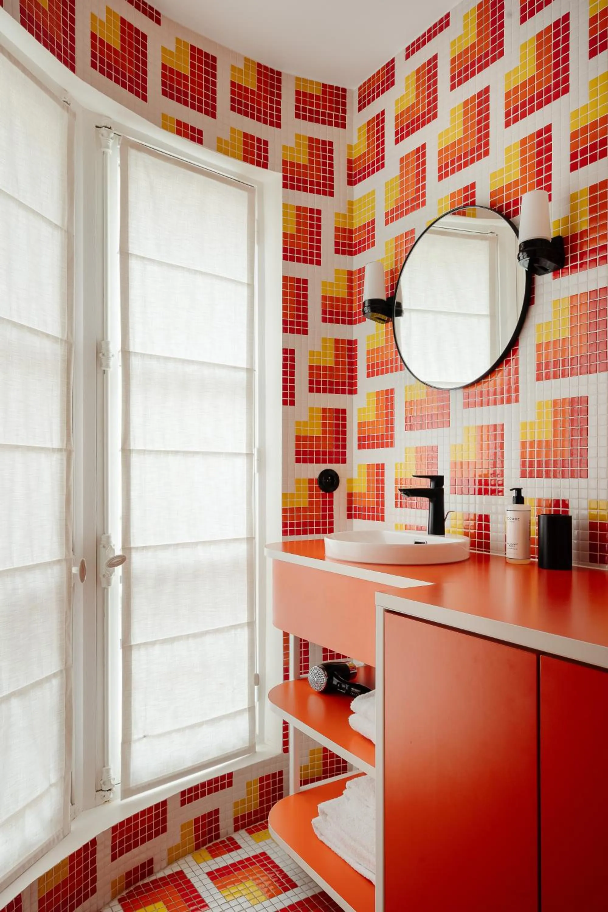 Bathroom in My Maison In Paris - Louvre