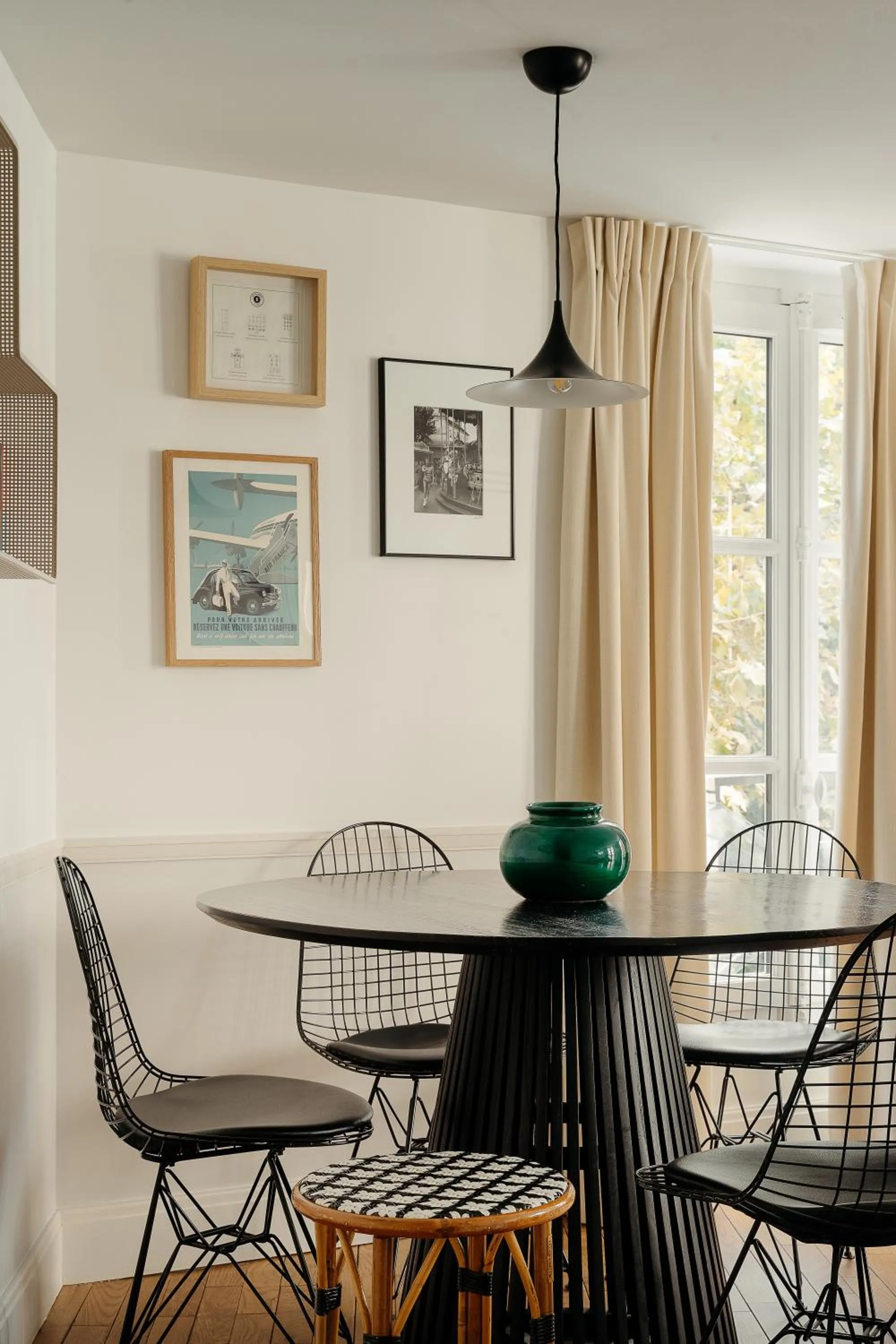 Dining area in My Maison In Paris - Louvre