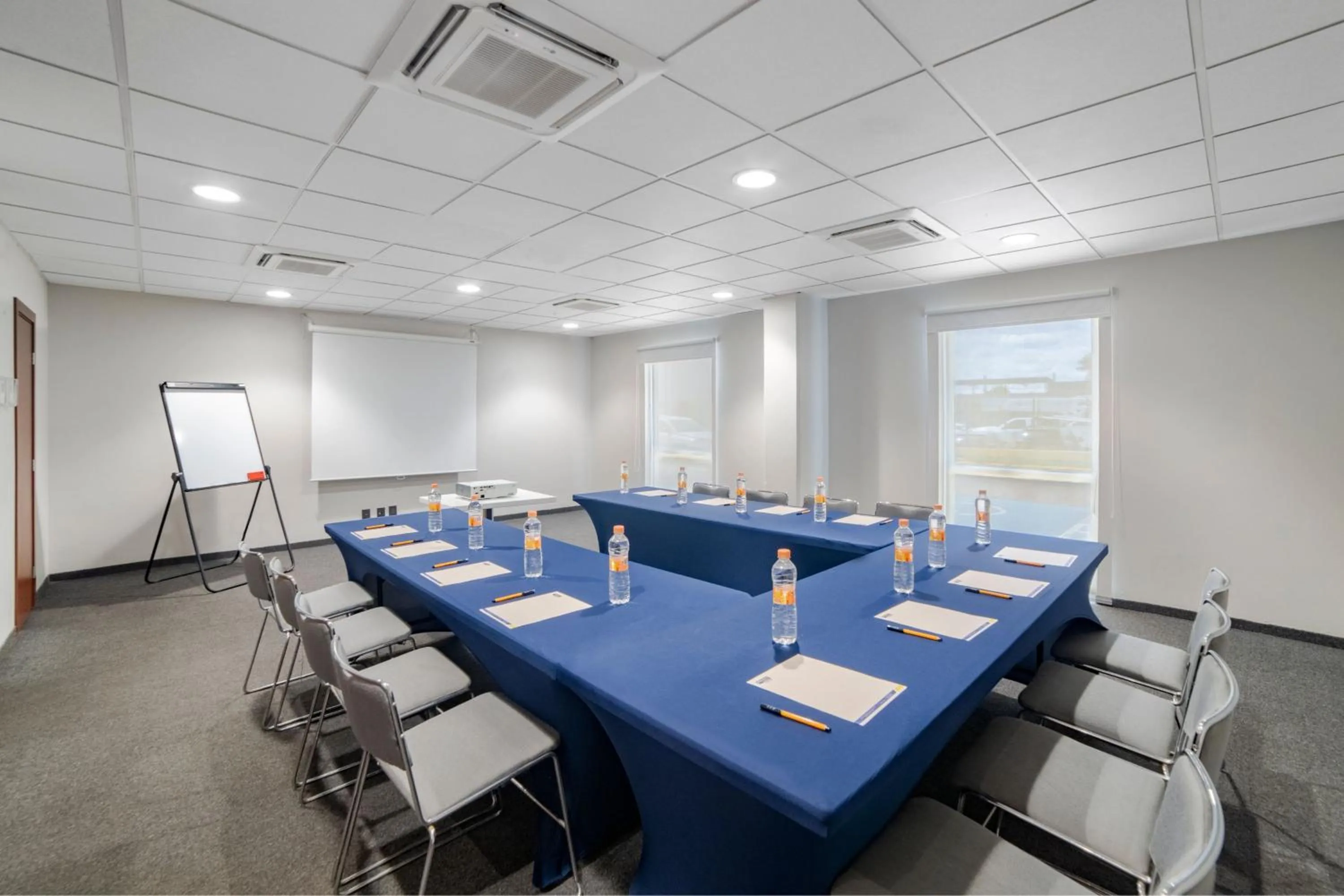 Meeting/conference room in City Express by Marriott Salina Cruz