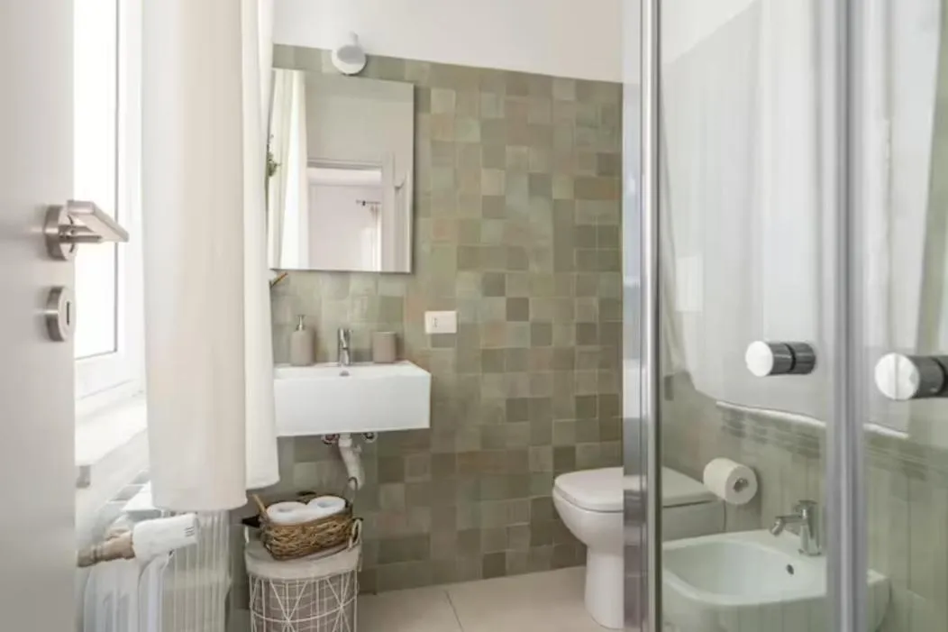 Shower in Dante Suites