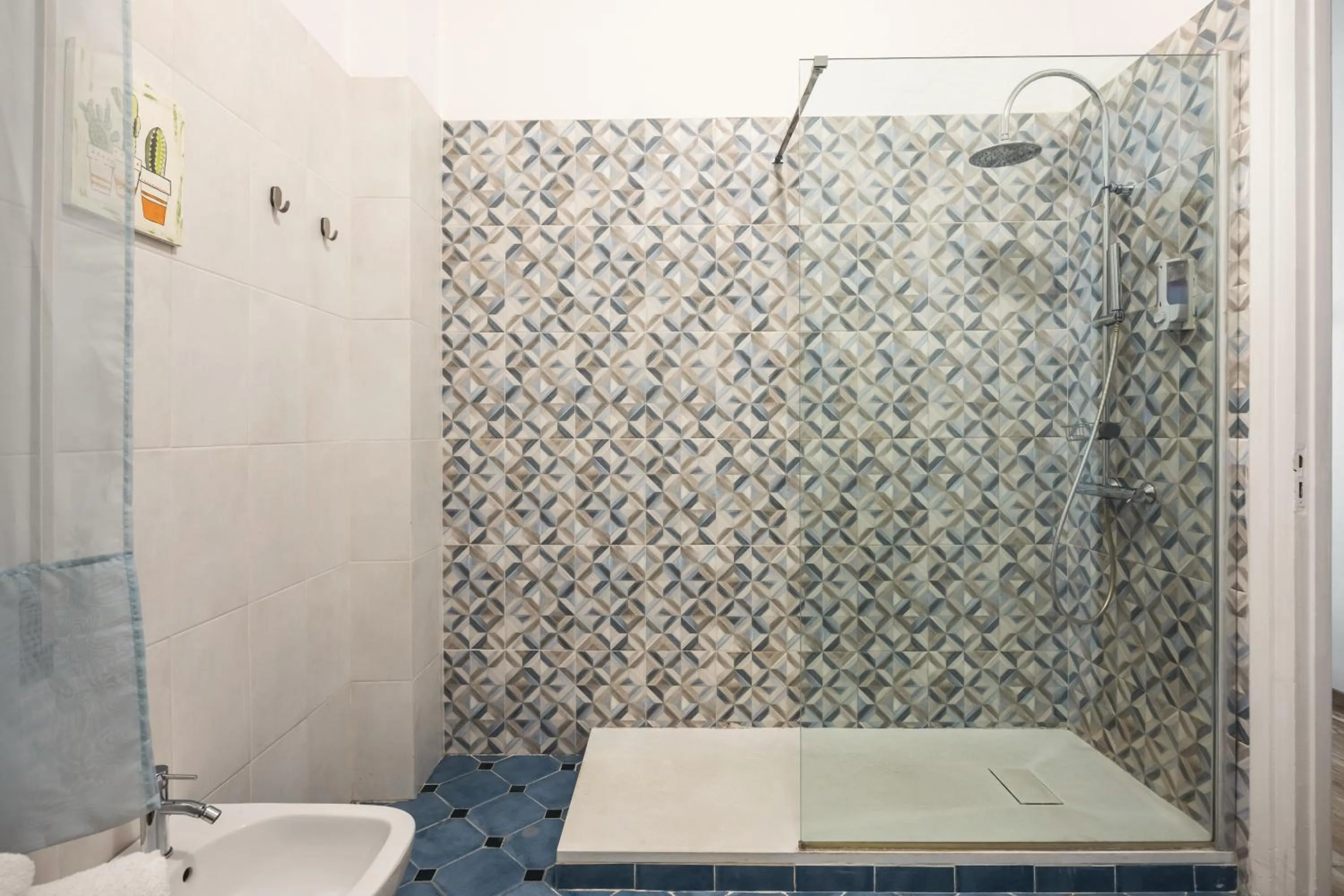 Shower in Dante Suites