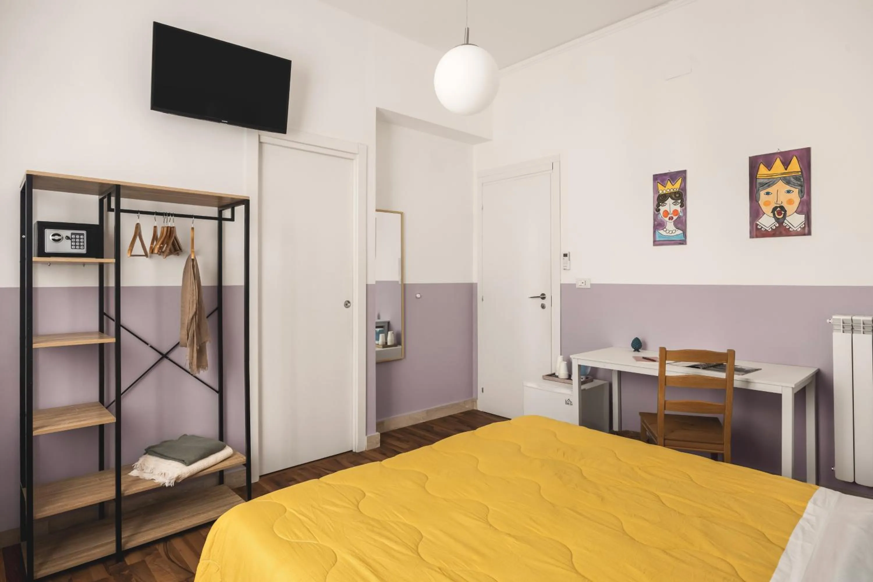 TV and multimedia, Bed in Dante Suites