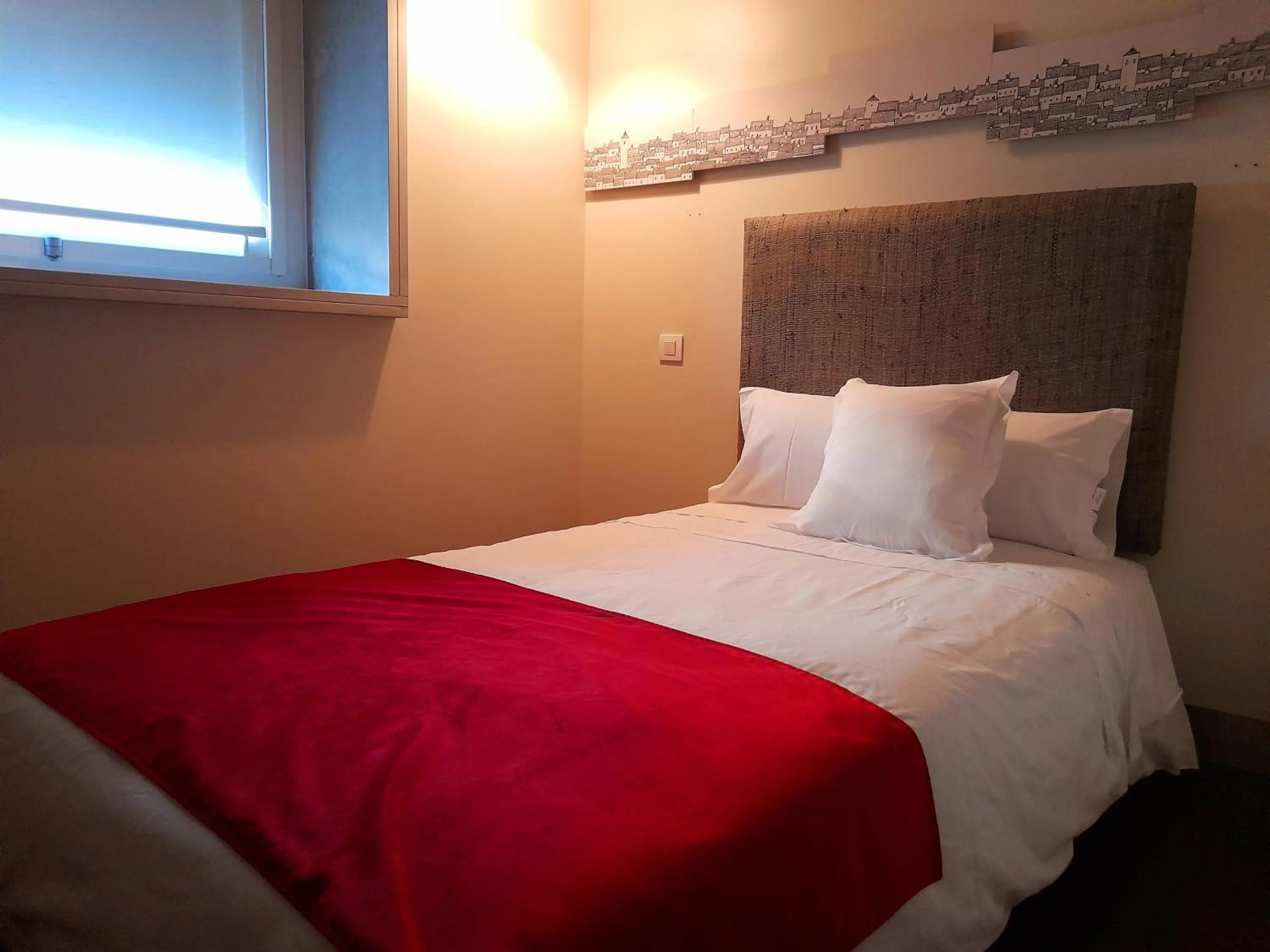 Deluxe Single Room in Hotel Ceres