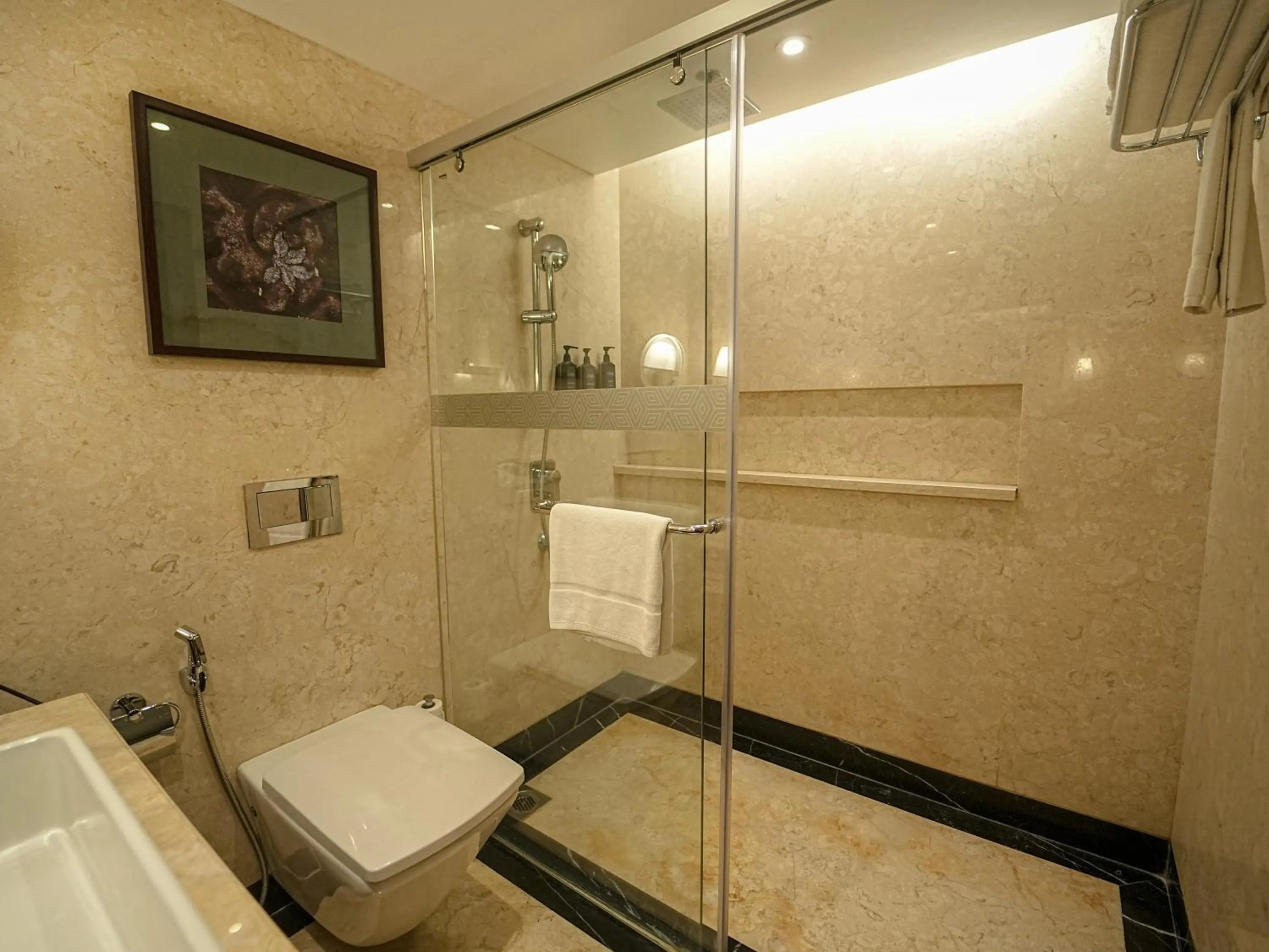 Bathroom in Sheraton Grand Pune Bund Garden Hotel