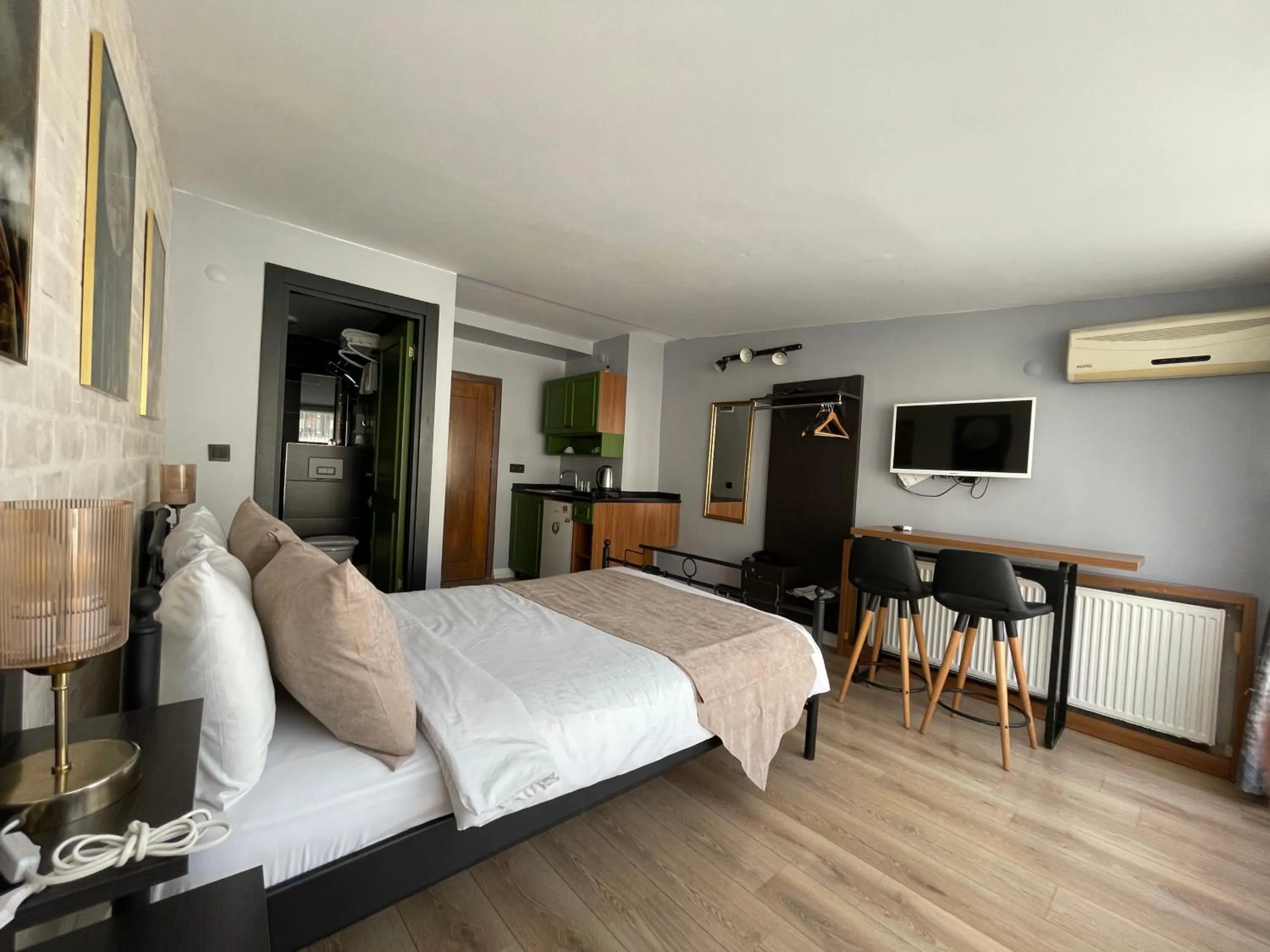 Bed in TAKSiM PARK HOTEL